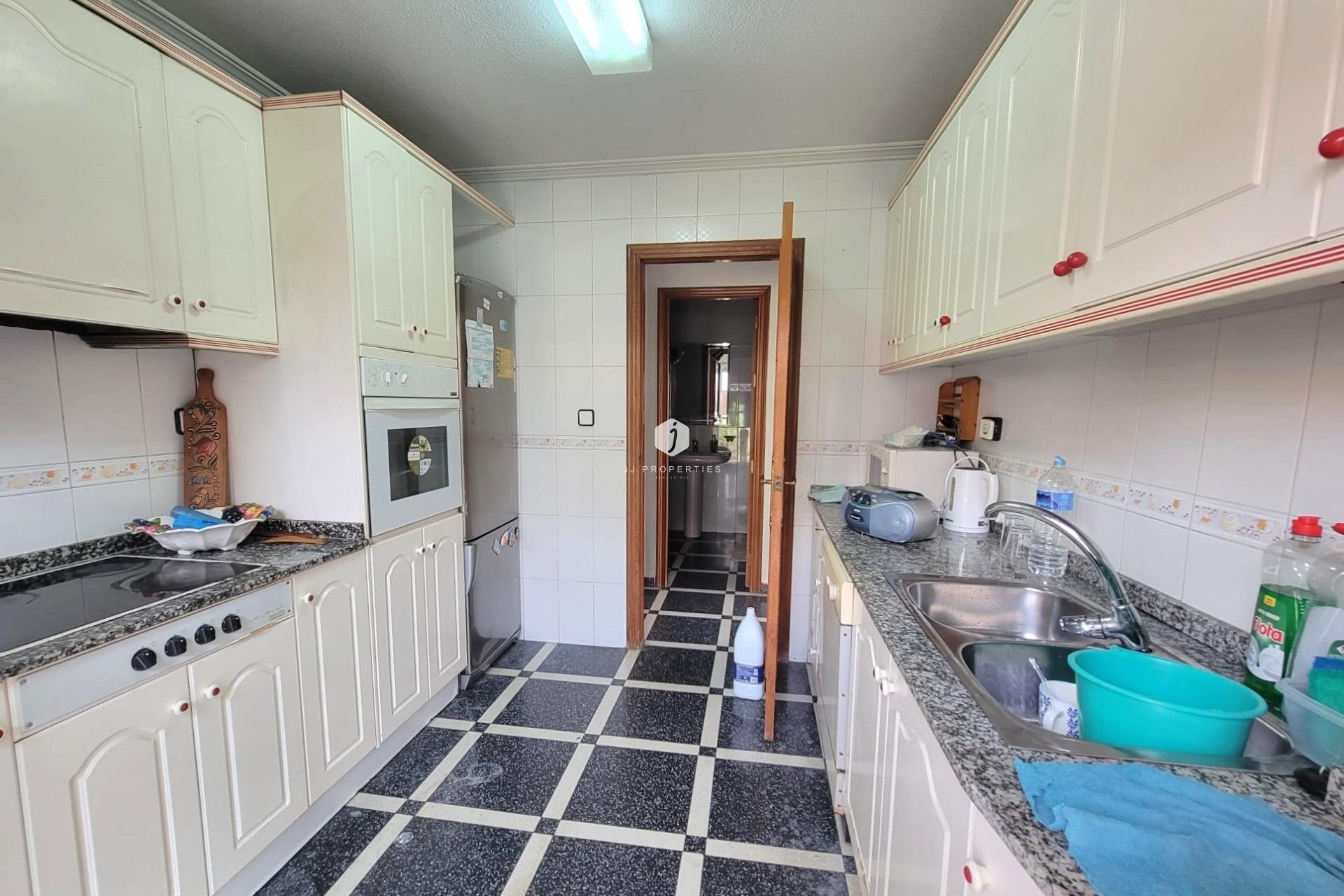 Segunda mano - Apartamento / piso -
Torrevieja - Centro