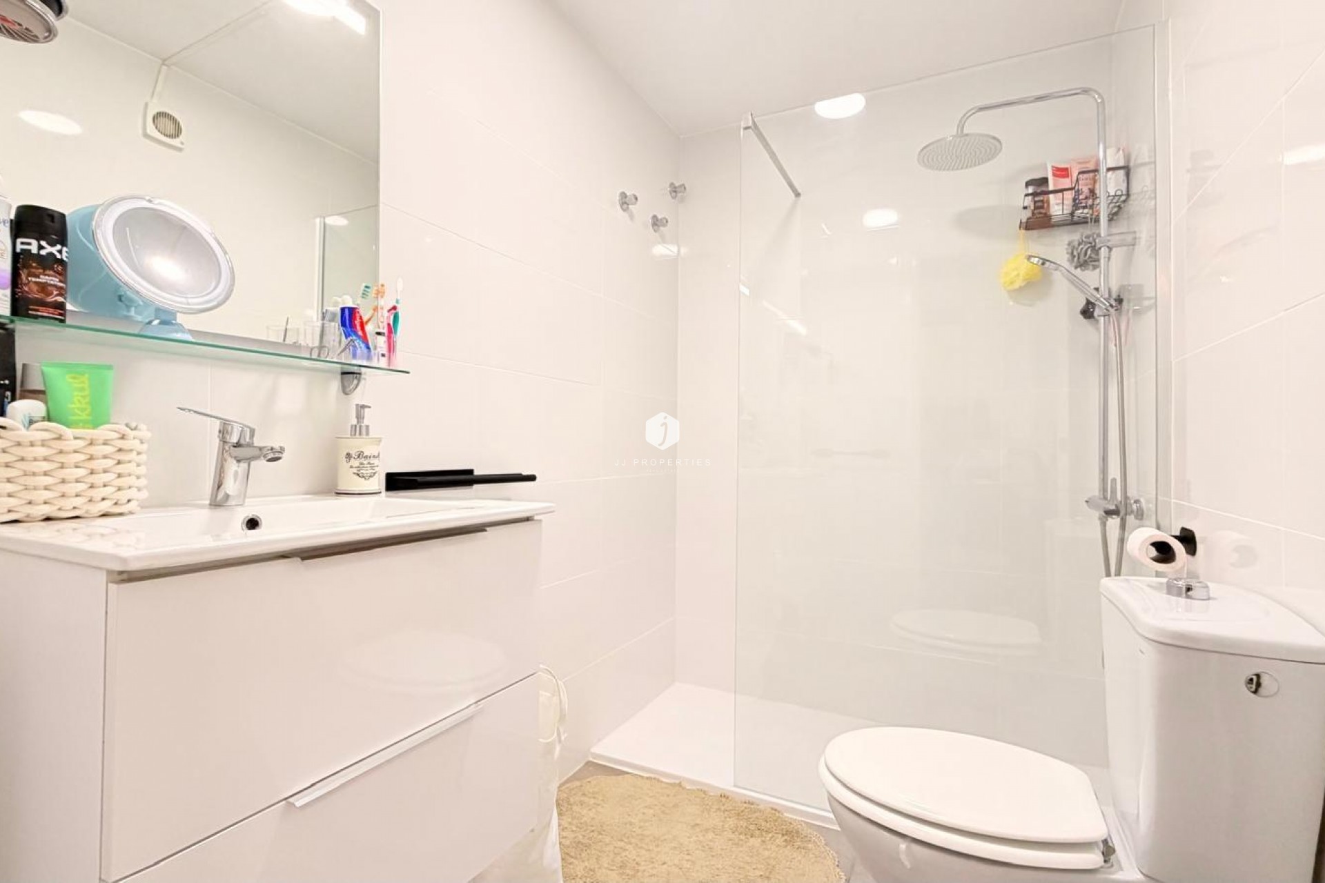 Segunda mano - Apartamento / piso -
Torrevieja - Centro