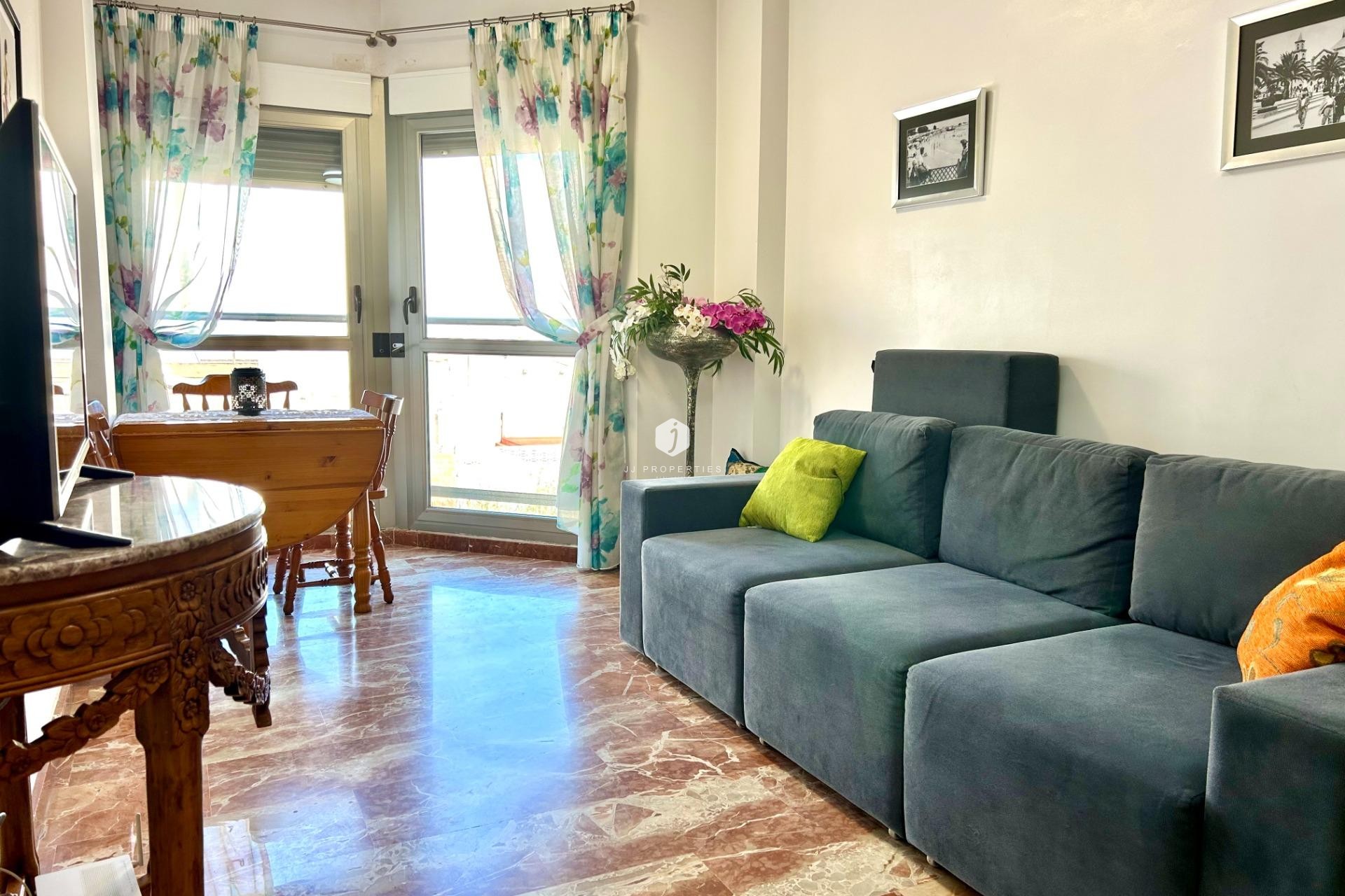 Segunda mano - Apartamento / piso -
Torrevieja - Centro