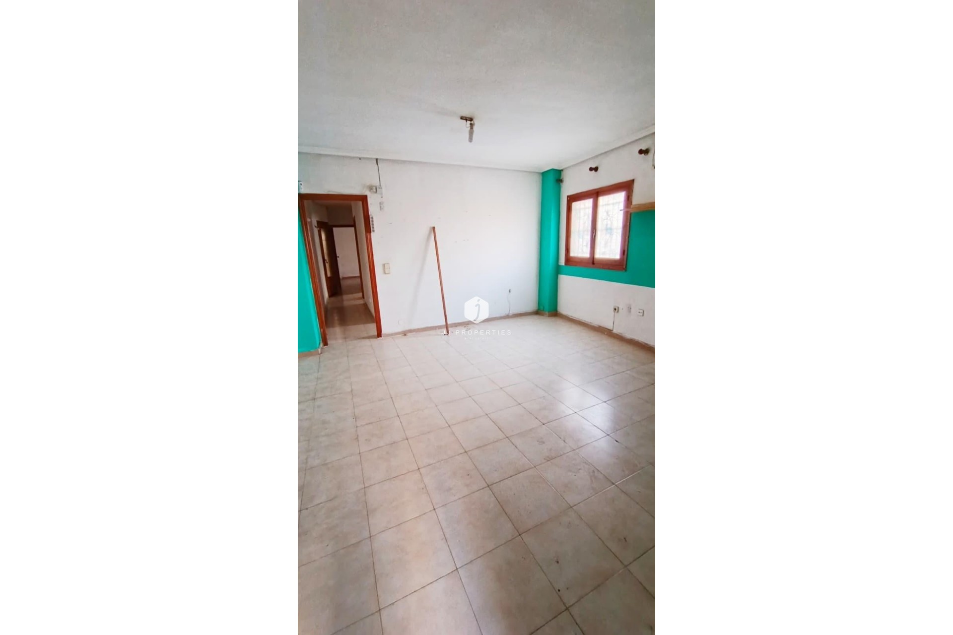 Segunda mano - Apartamento / piso -
Torrevieja - Centro