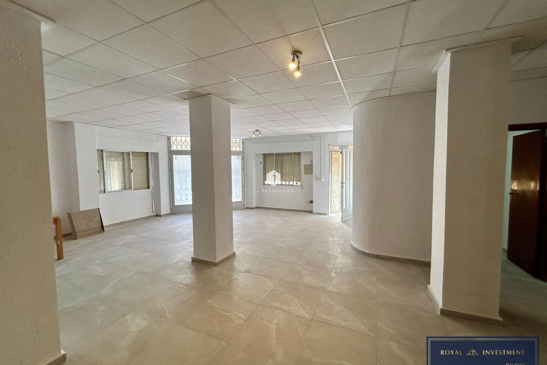 Segunda mano - Apartamento / piso -
Torrevieja - Centro