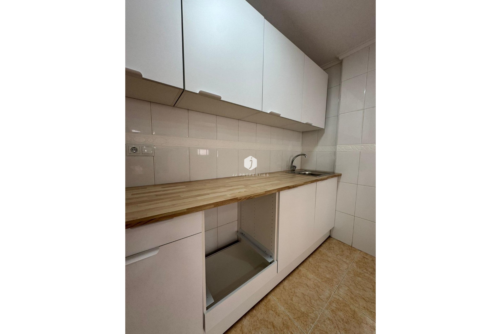 Segunda mano - Apartamento / piso -
Torrevieja - Centro