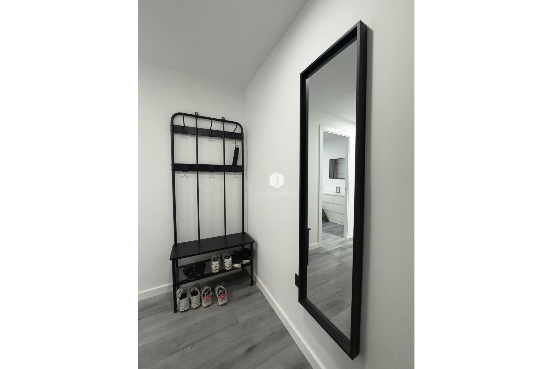 Segunda mano - Apartamento / piso -
Torrevieja - Centro