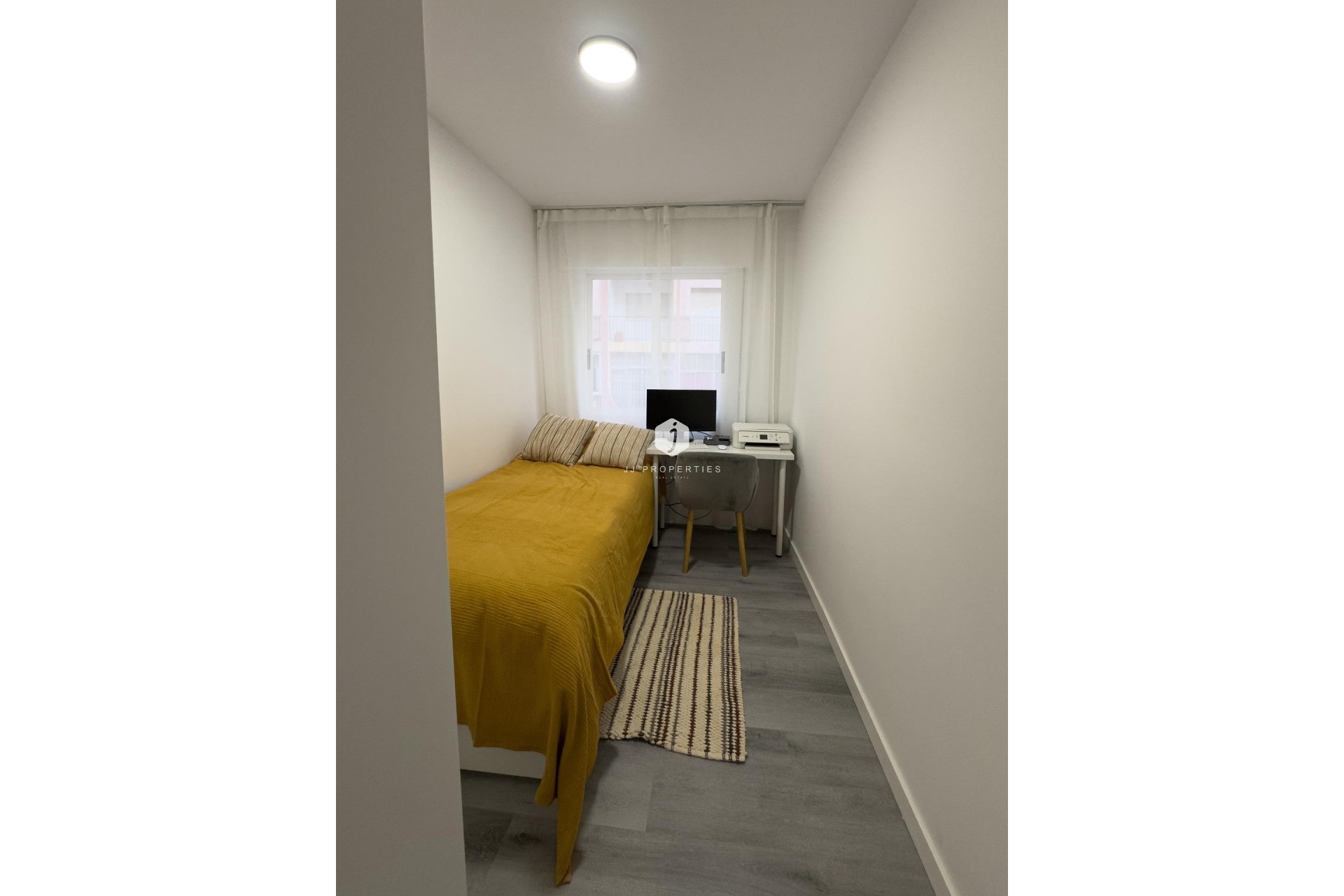 Segunda mano - Apartamento / piso -
Torrevieja - Centro