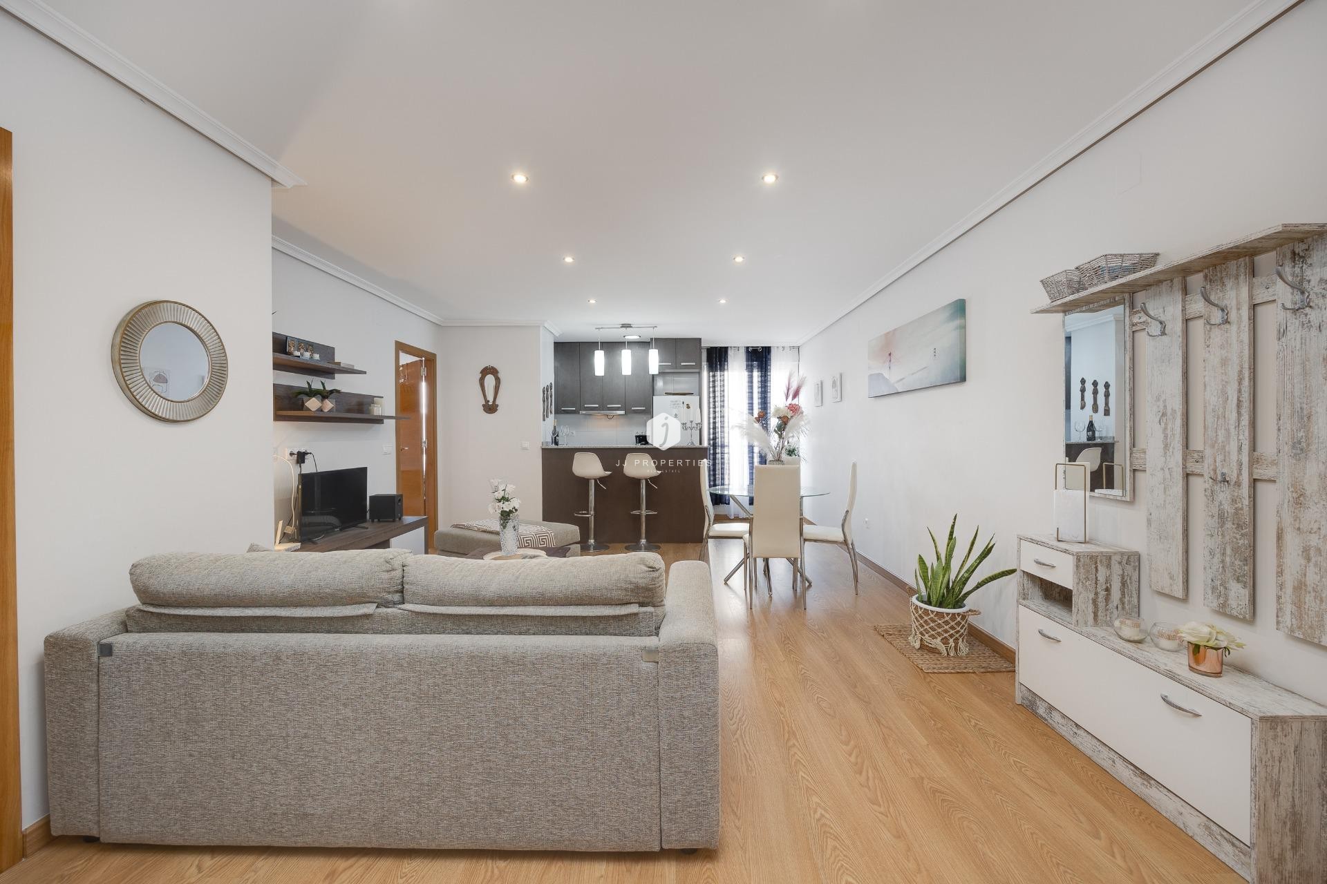 Segunda mano - Apartamento / piso -
Torrevieja - Centro