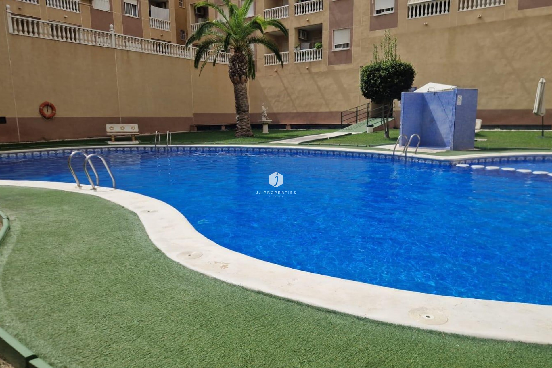 Segunda mano - Apartamento / piso -
Torrevieja - Centro
