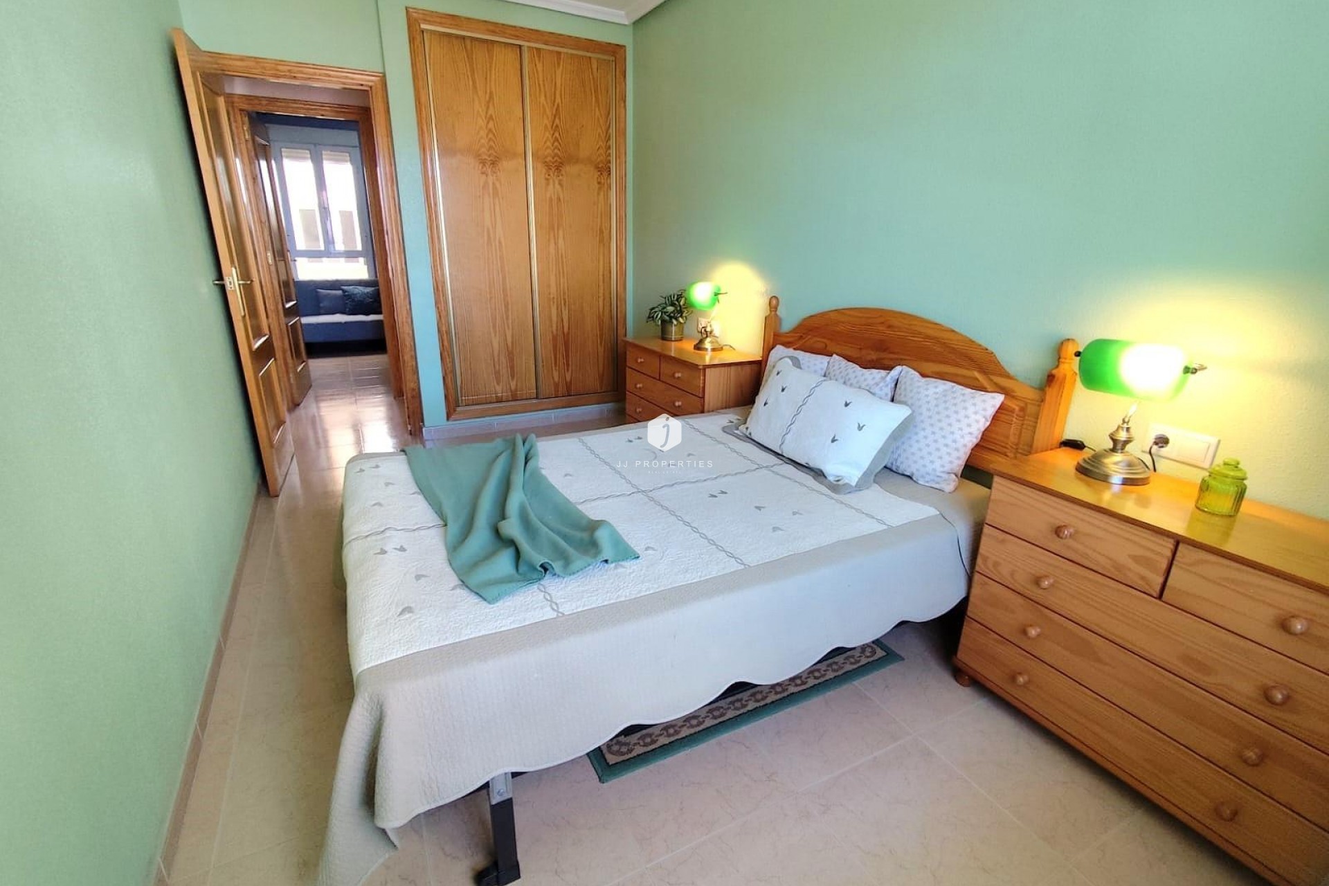 Segunda mano - Apartamento / piso -
Torrevieja - Centro