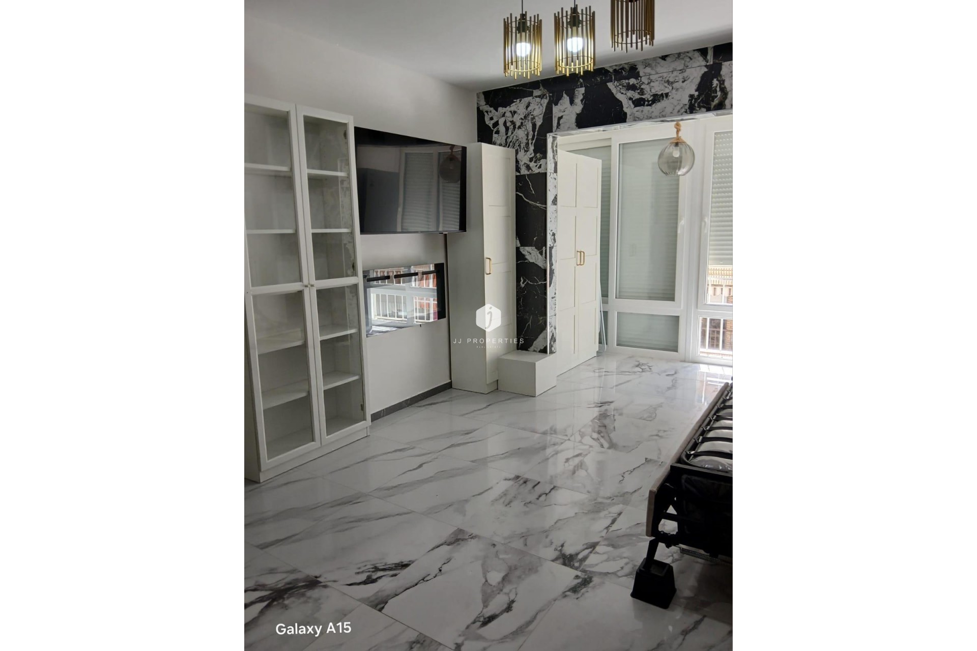 Segunda mano - Apartamento / piso -
Torrevieja - Centro