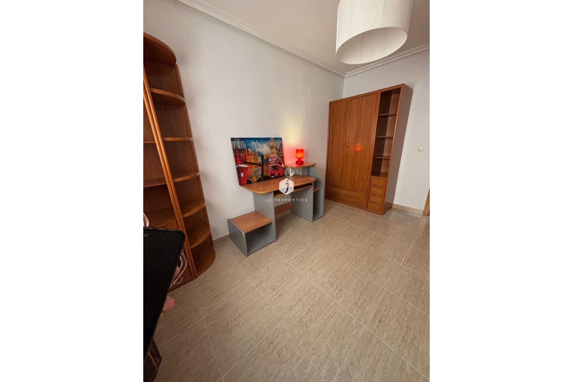 Segunda mano - Apartamento / piso -
Torrevieja - Centro