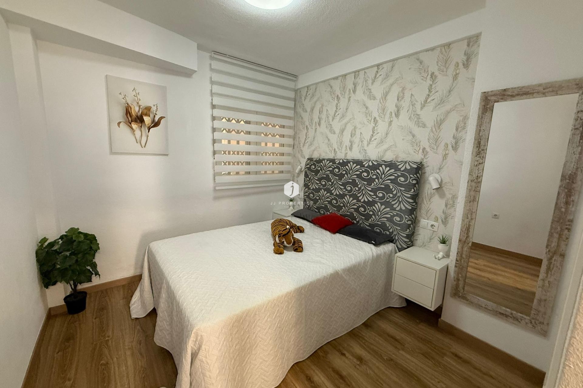 Segunda mano - Apartamento / piso -
Torrevieja - Centro