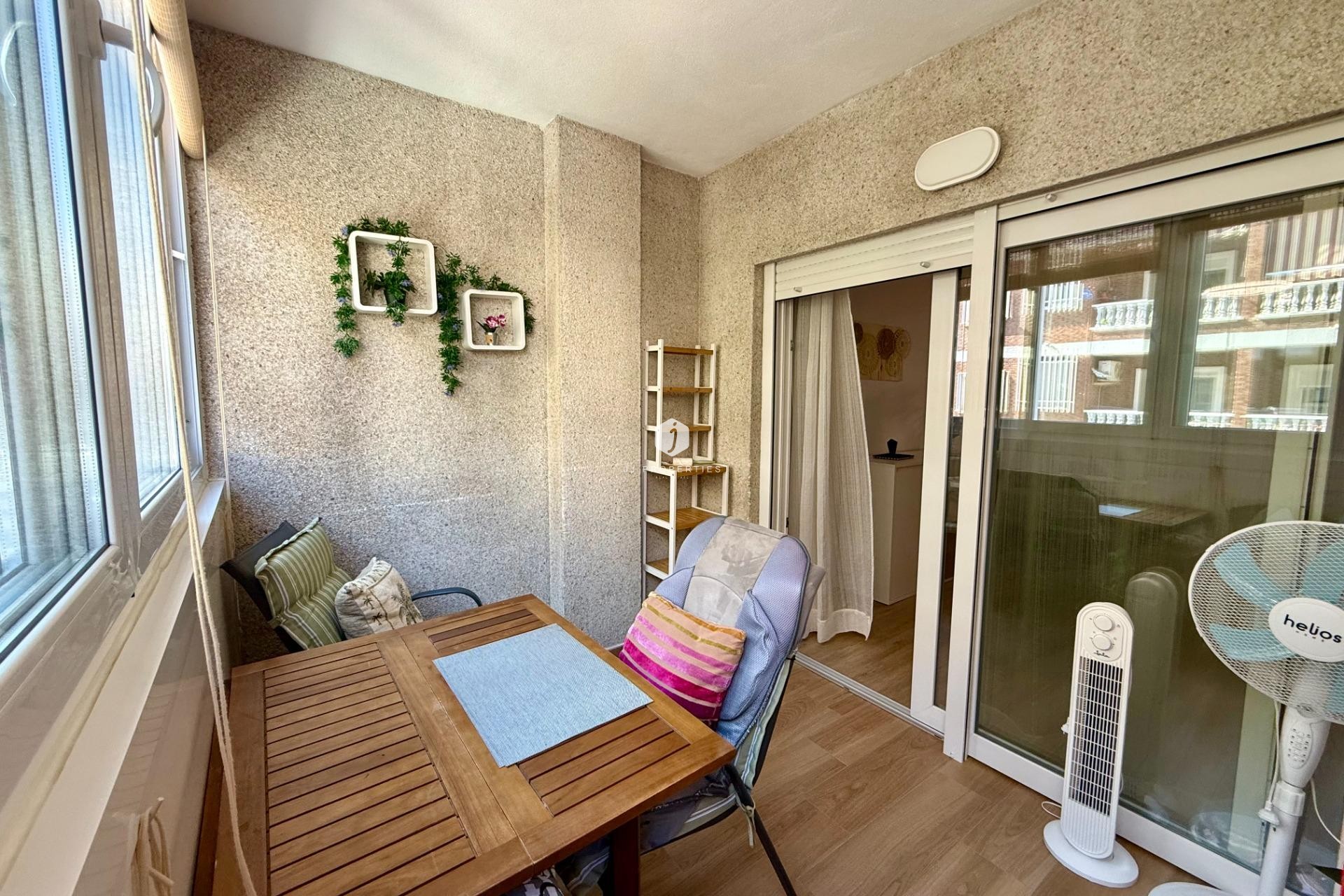 Segunda mano - Apartamento / piso -
Torrevieja - Centro