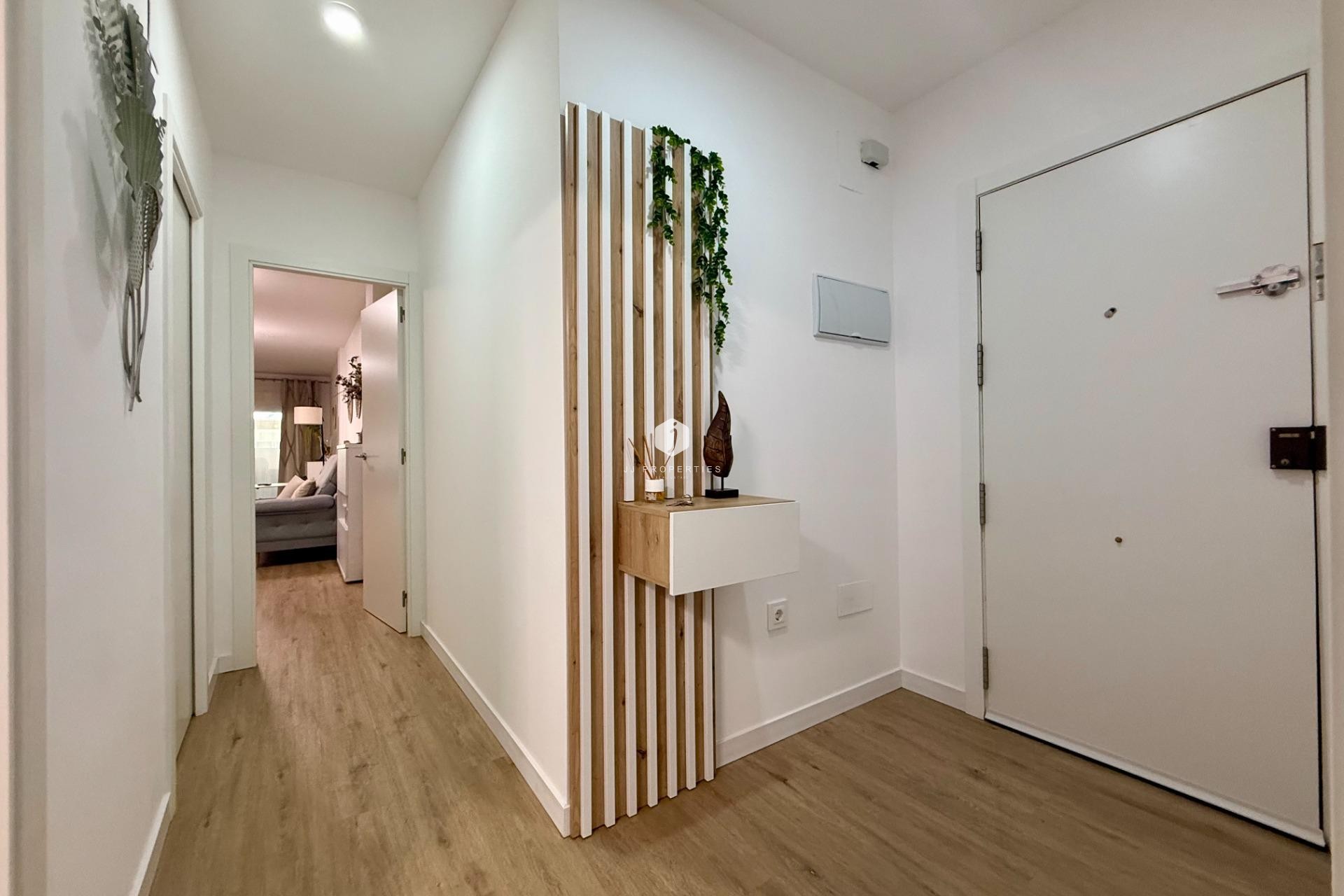 Segunda mano - Apartamento / piso -
Torrevieja - Centro