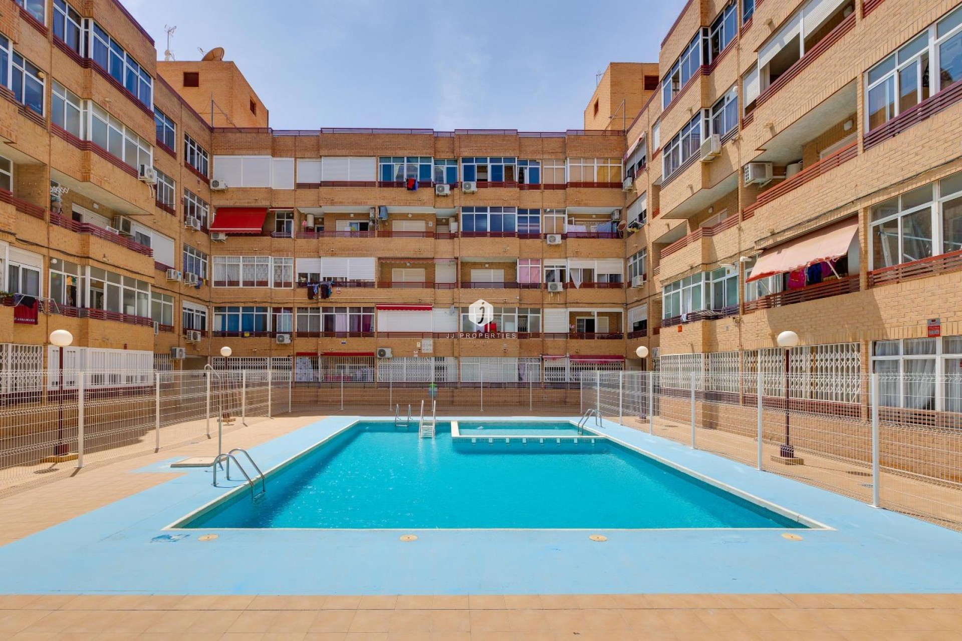 Segunda mano - Apartamento / piso -
Torrevieja - Centro