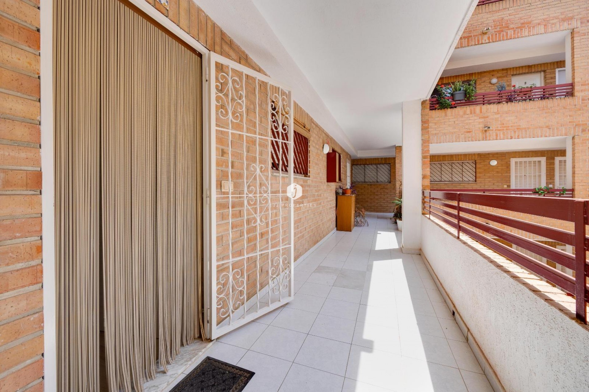 Segunda mano - Apartamento / piso -
Torrevieja - Centro