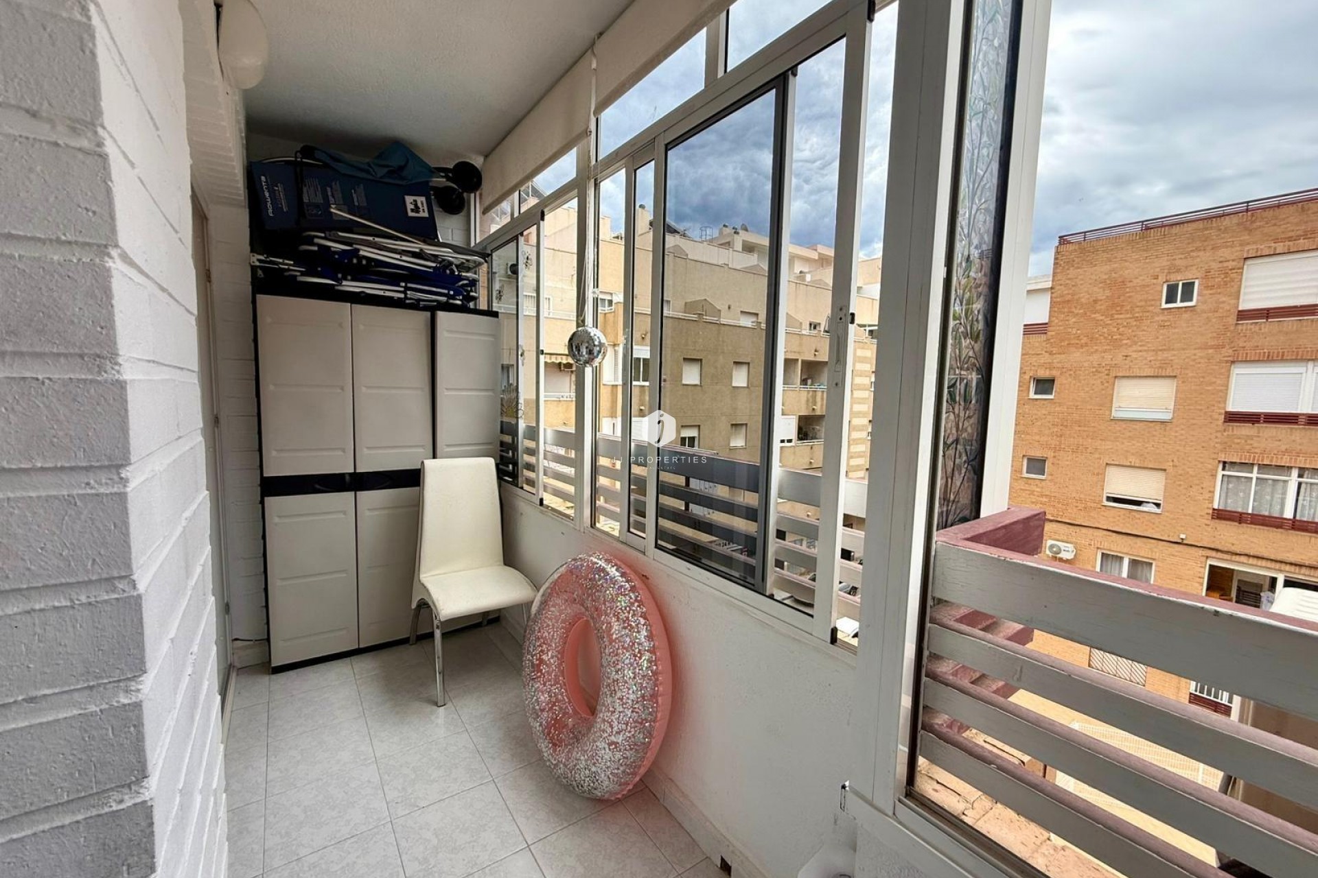 Segunda mano - Apartamento / piso -
Torrevieja - Centro