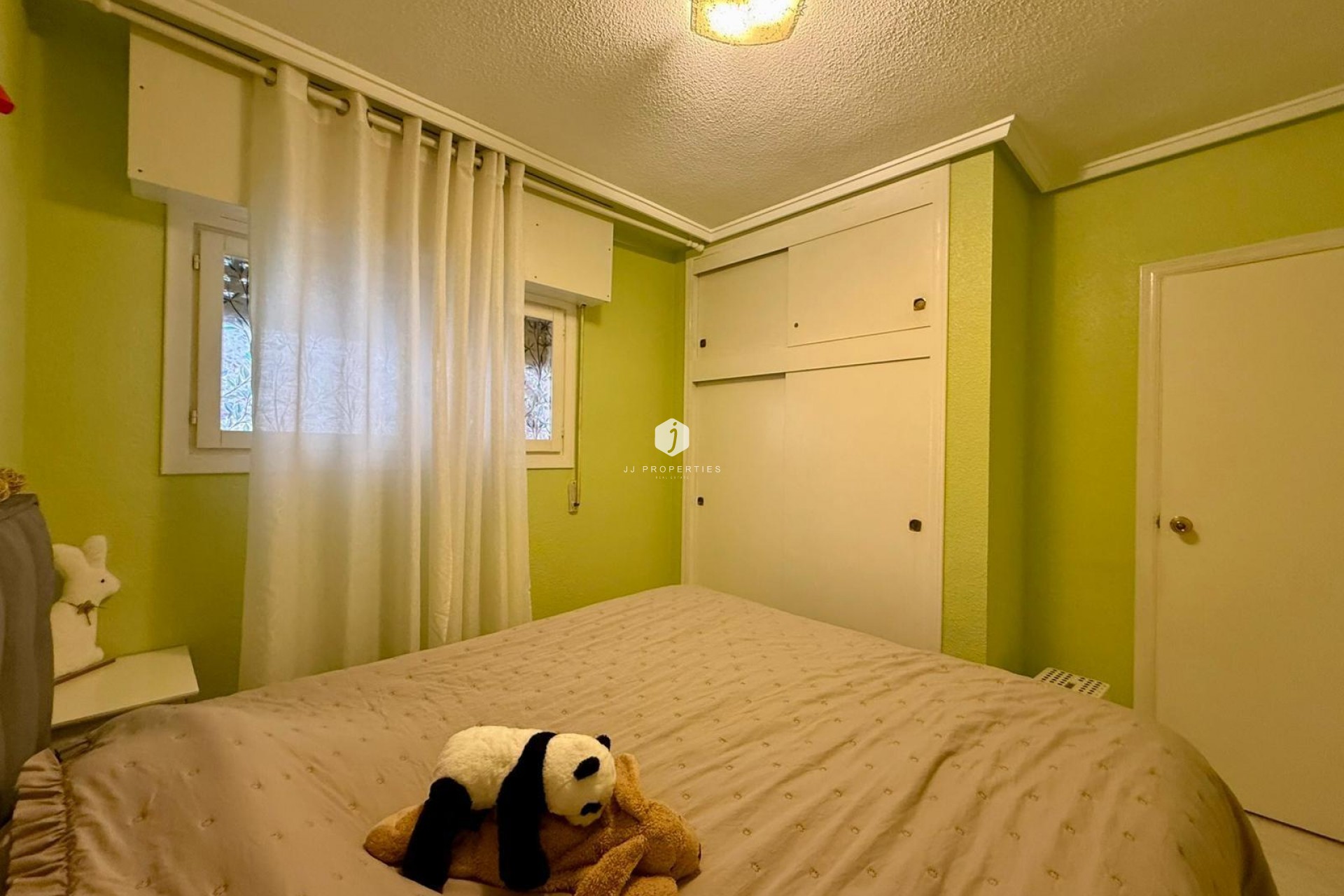 Segunda mano - Apartamento / piso -
Torrevieja - Centro