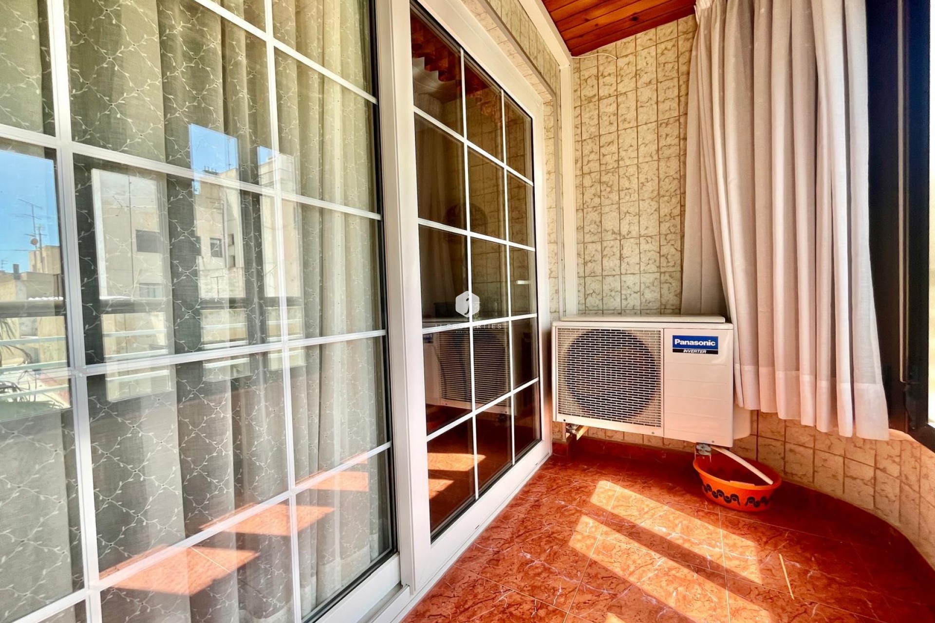 Segunda mano - Apartamento / piso -
Torrevieja - Centro