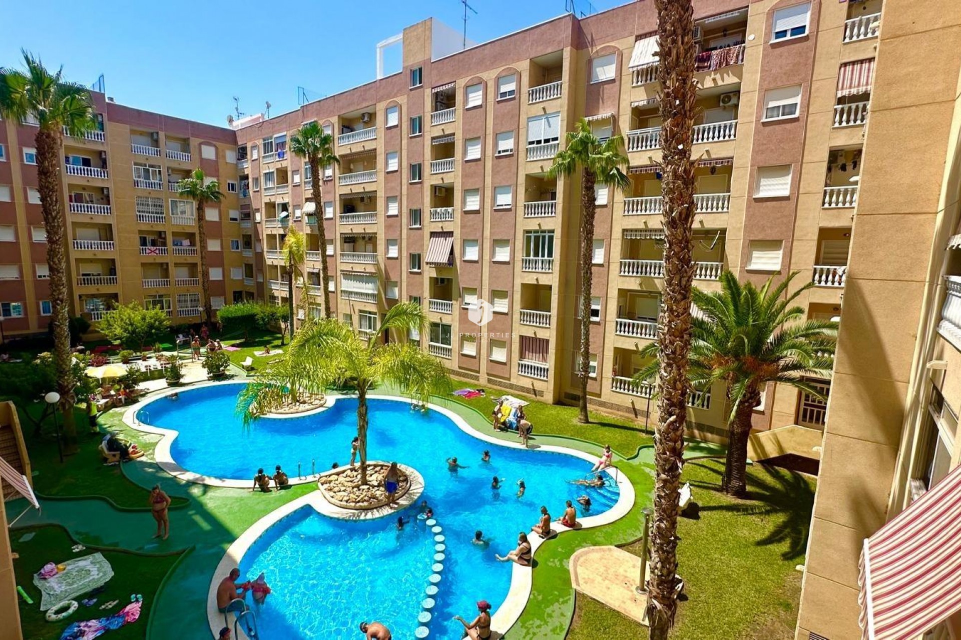 Segunda mano - Apartamento / piso -
Torrevieja - Centro
