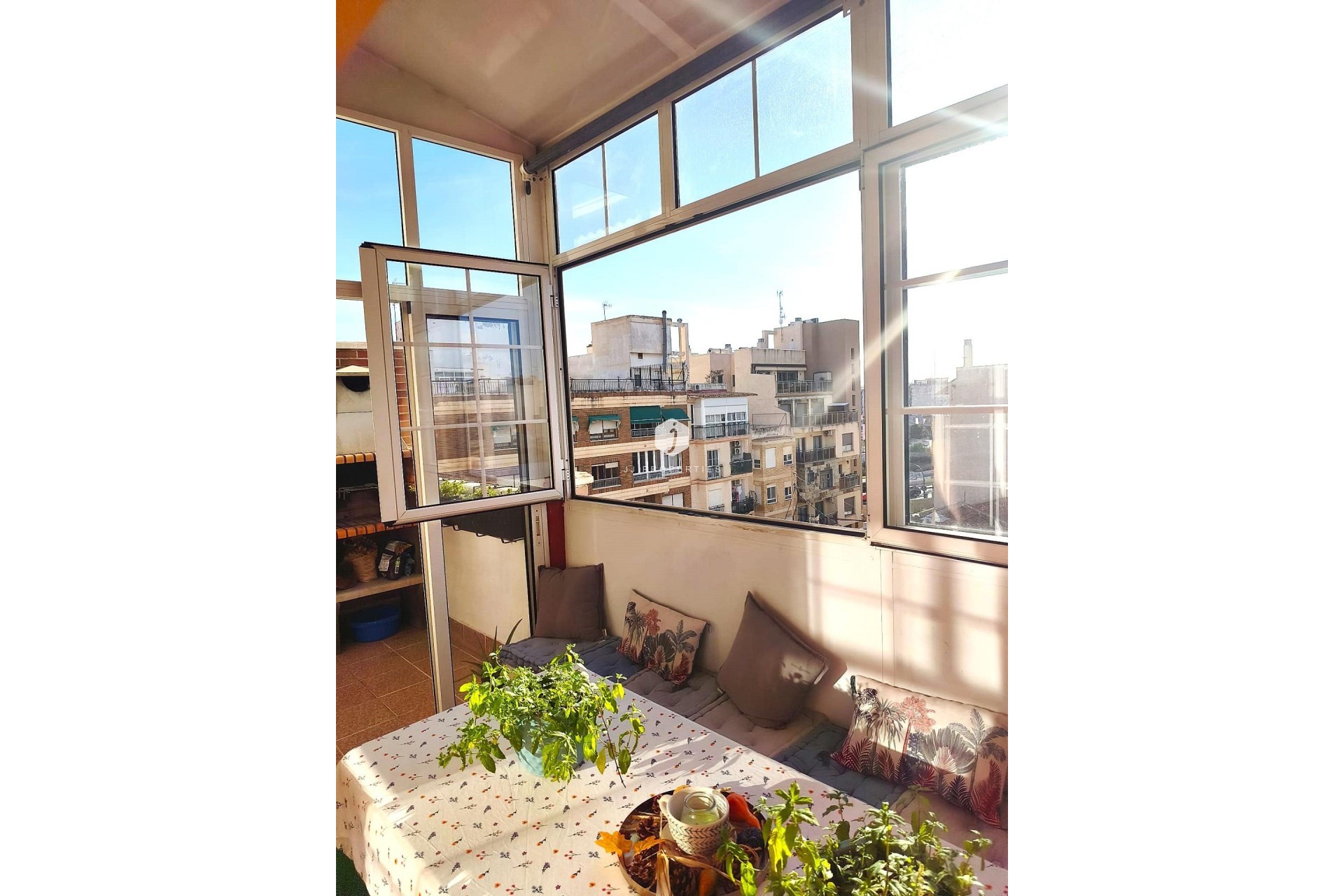 Segunda mano - Apartamento / piso -
Torrevieja - Centro