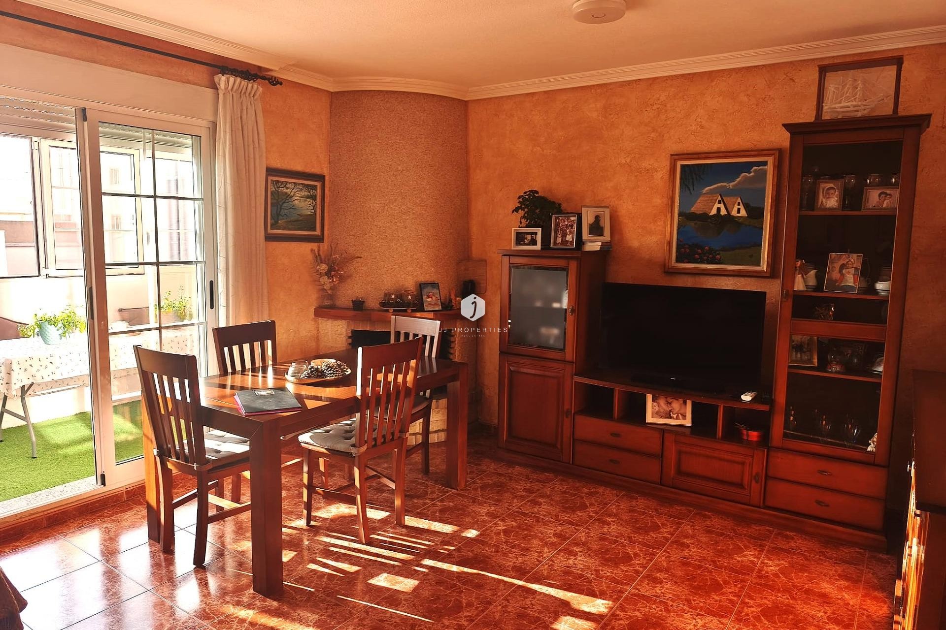 Segunda mano - Apartamento / piso -
Torrevieja - Centro