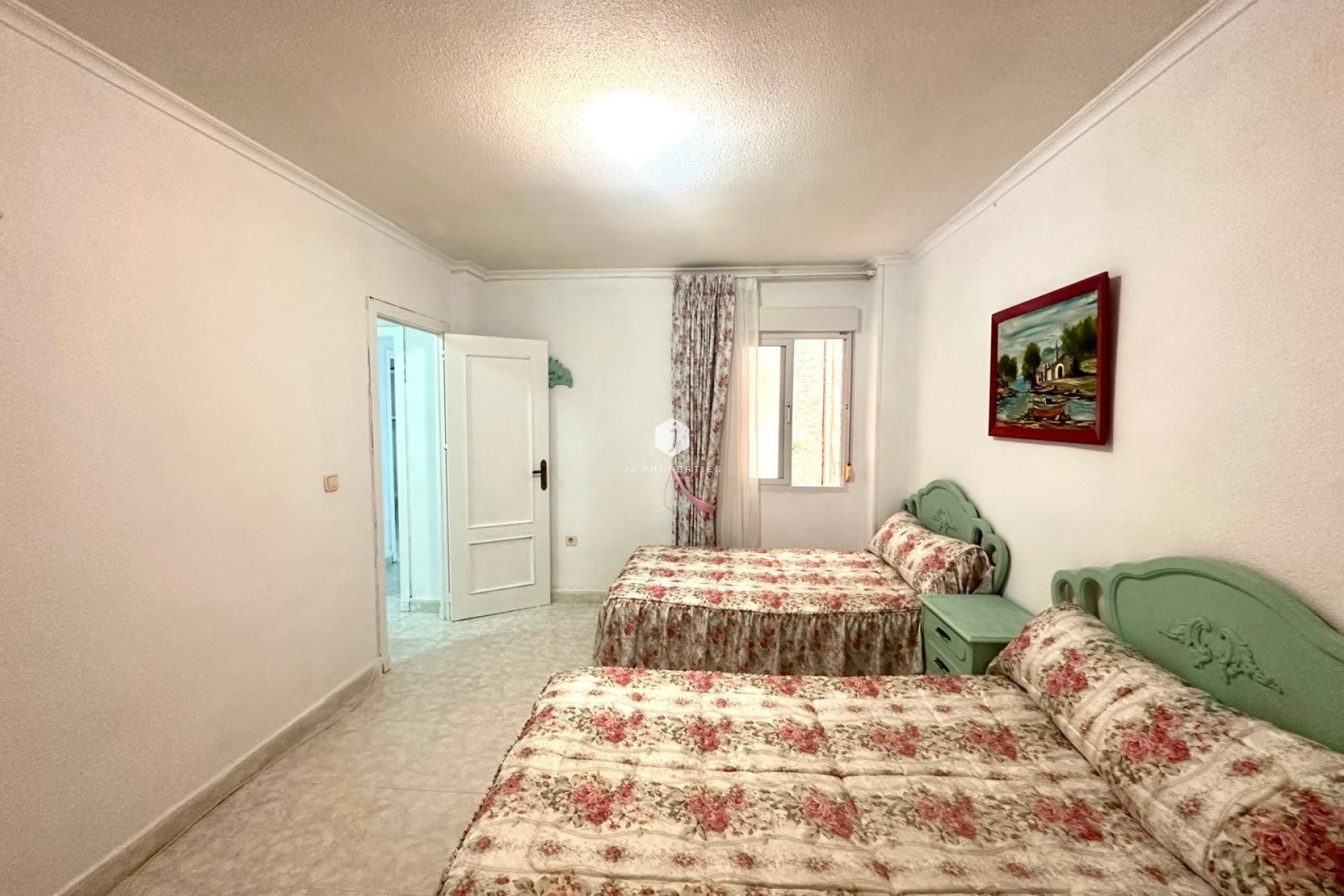Segunda mano - Apartamento / piso -
Torrevieja - Centro