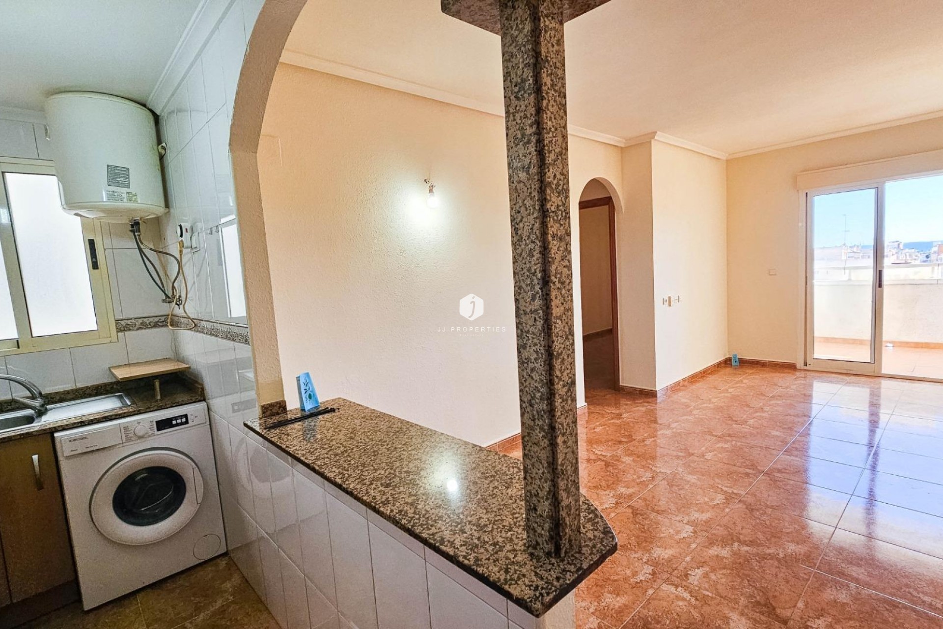 Segunda mano - Apartamento / piso -
Torrevieja - Centro