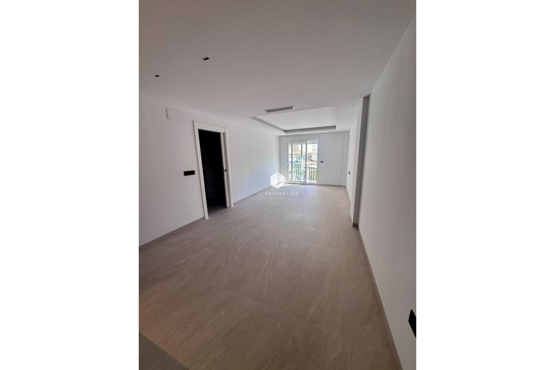 Segunda mano - Apartamento / piso -
Torrevieja - Centro