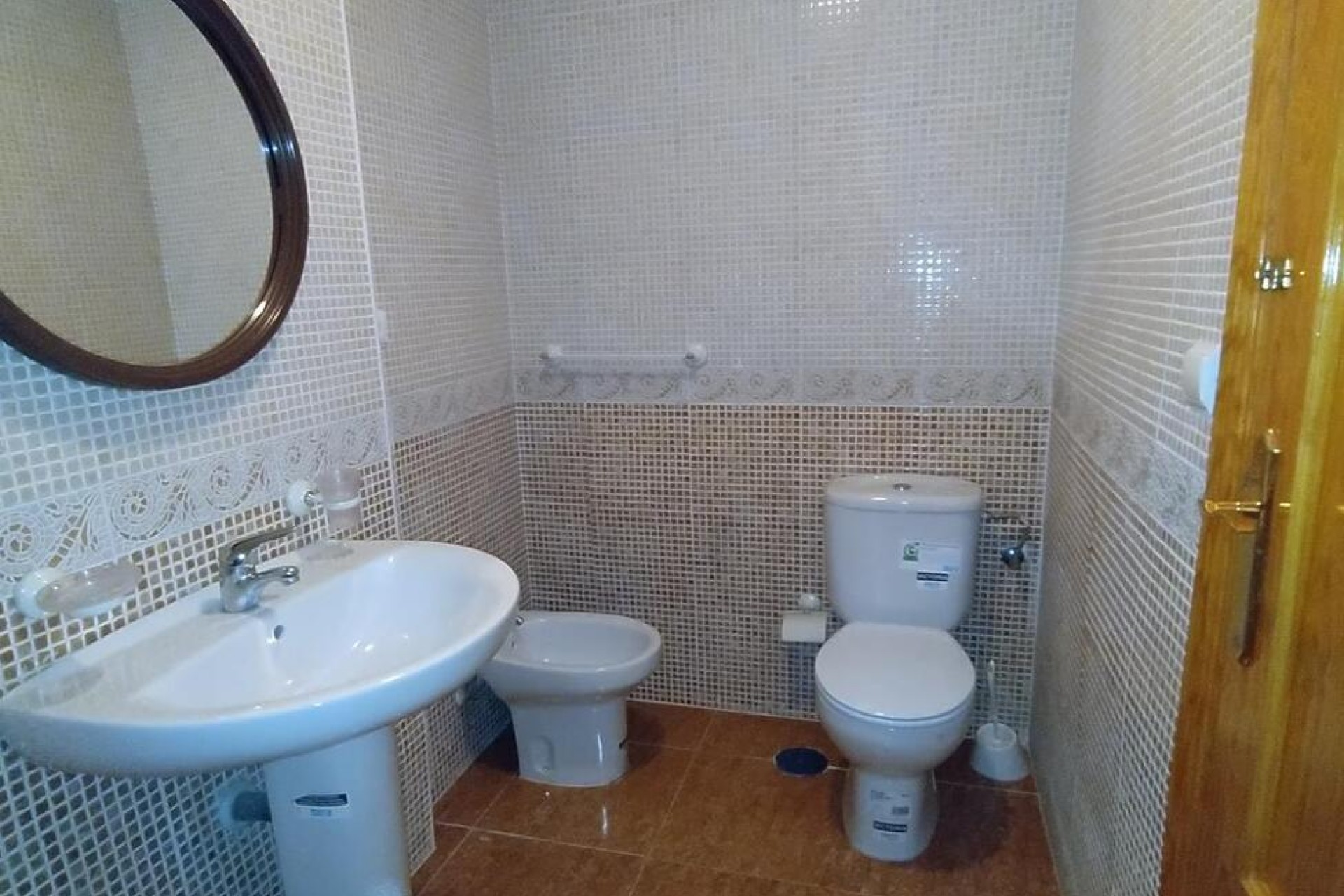 Segunda mano - Apartamento / piso -
Torrevieja - CORTES VALENCIANAS