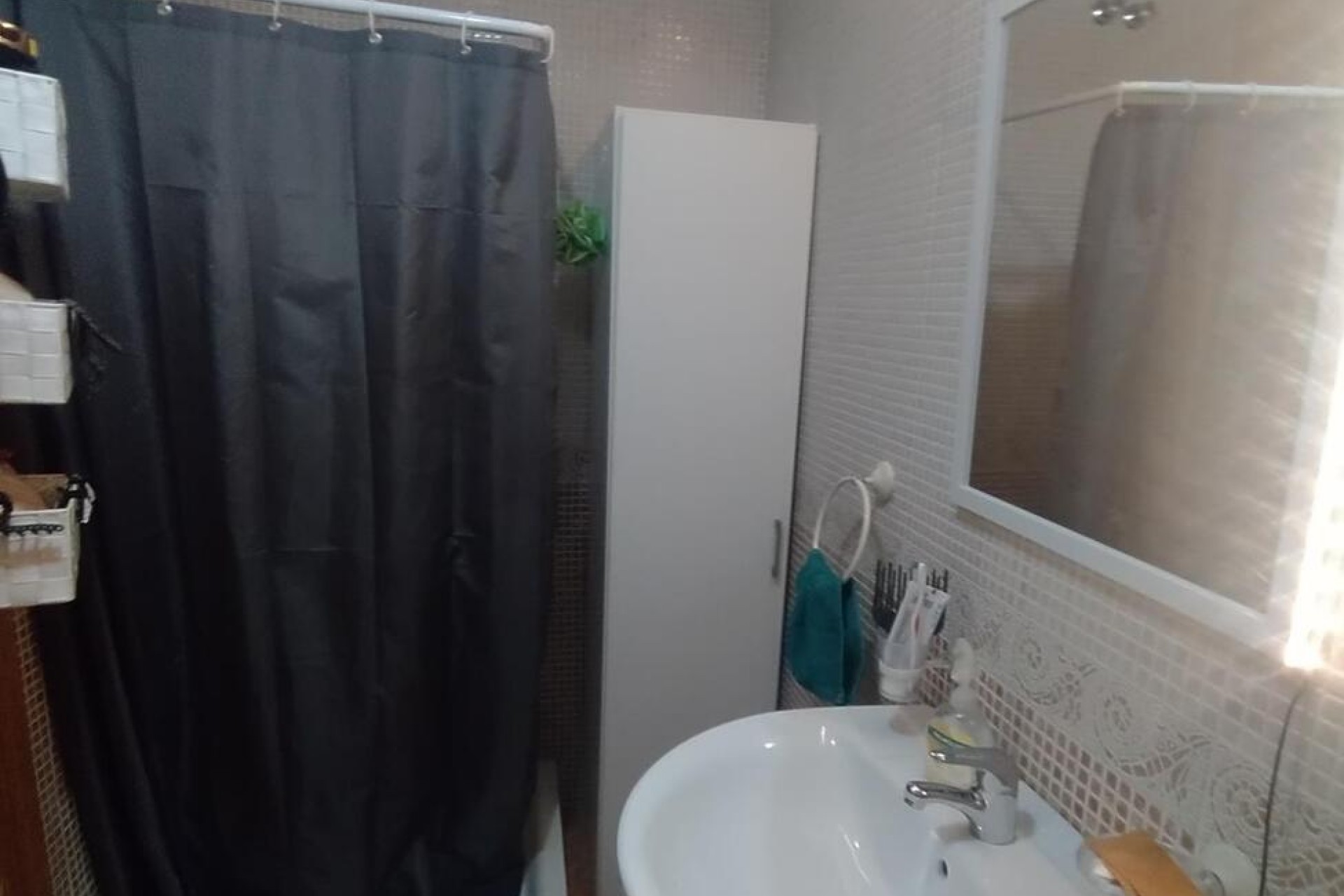 Segunda mano - Apartamento / piso -
Torrevieja - CORTES VALENCIANAS