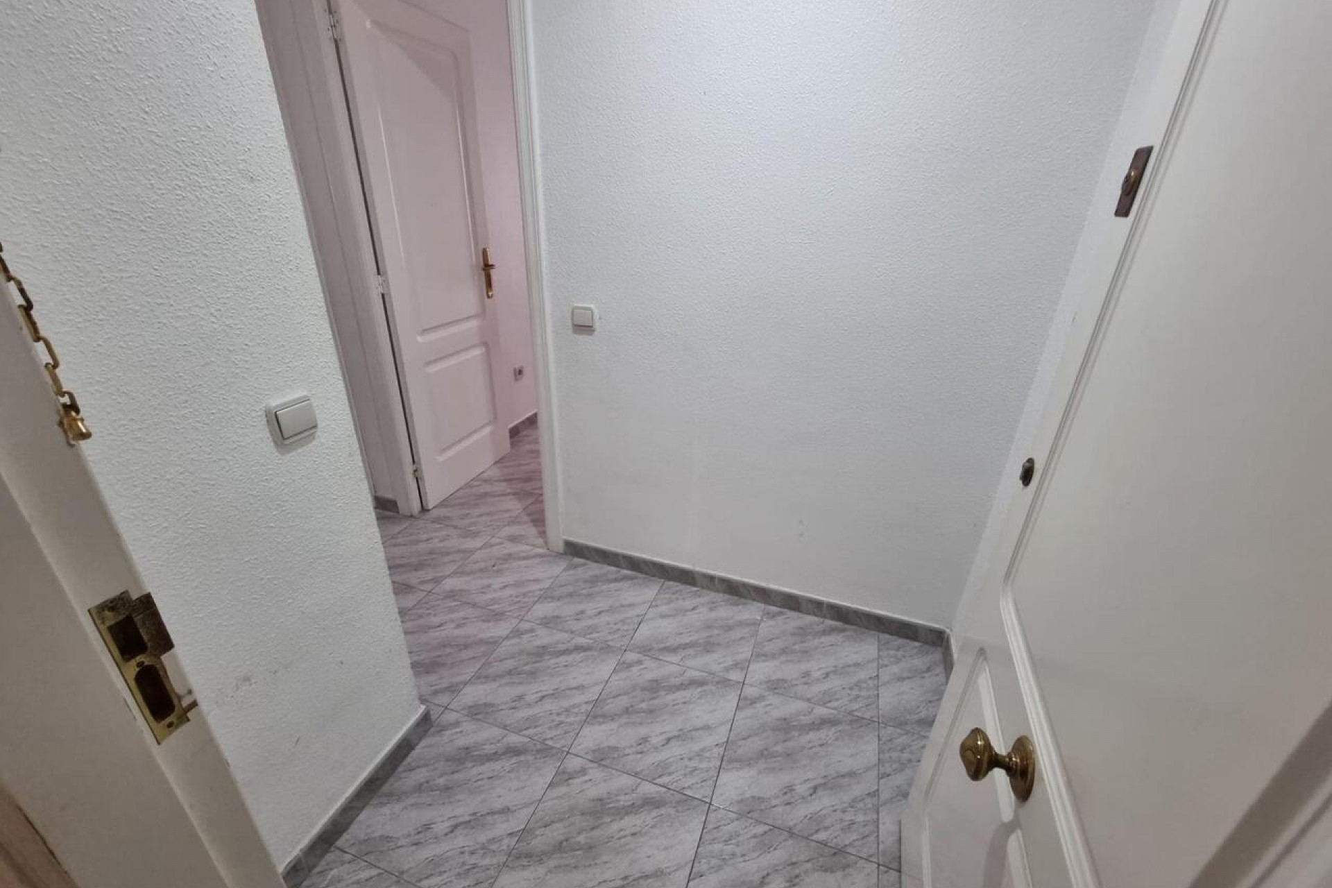 Segunda mano - Apartamento / piso -
Torrevieja - Costa Blanca