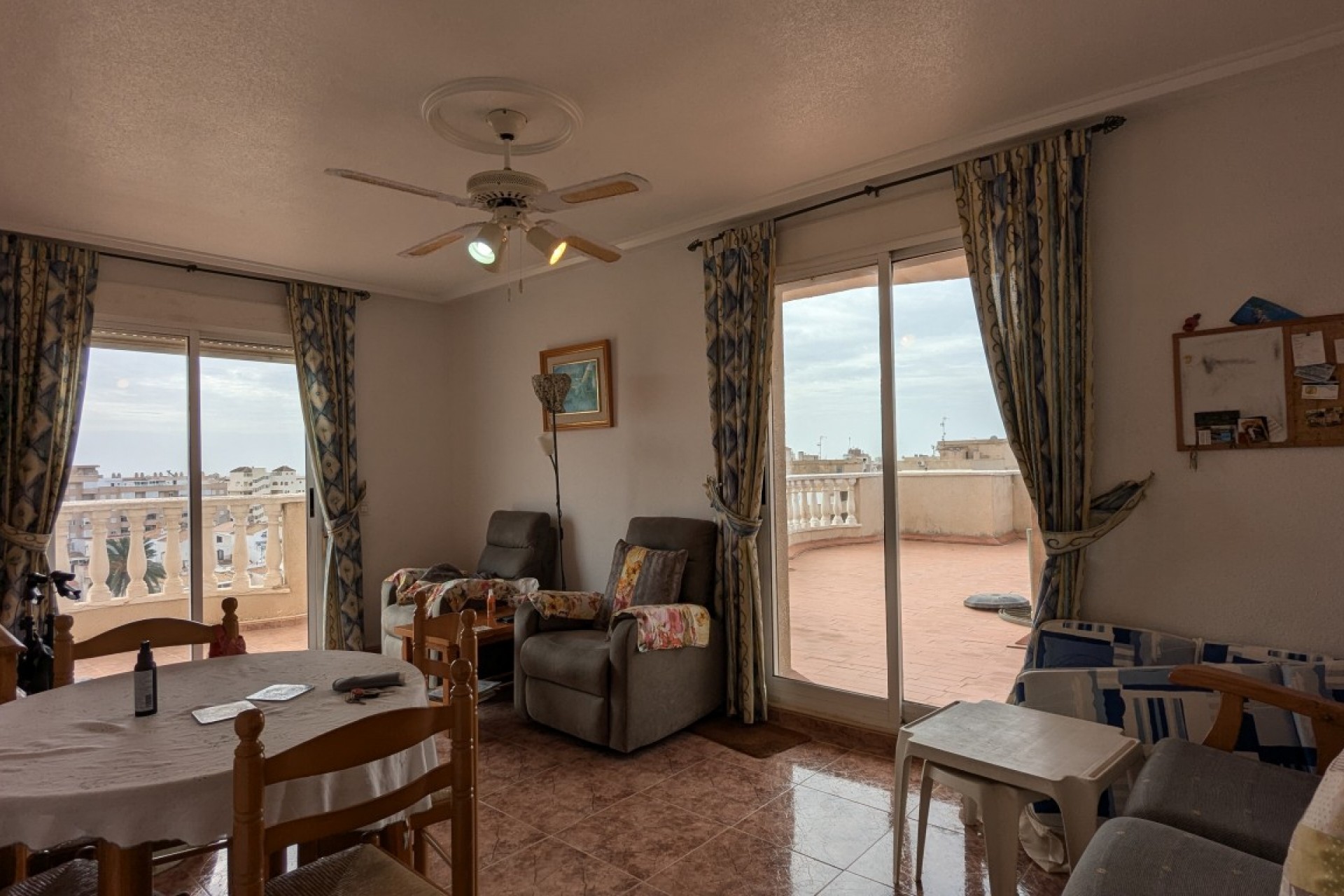 Segunda mano - Apartamento / piso -
Torrevieja - Costa Blanca