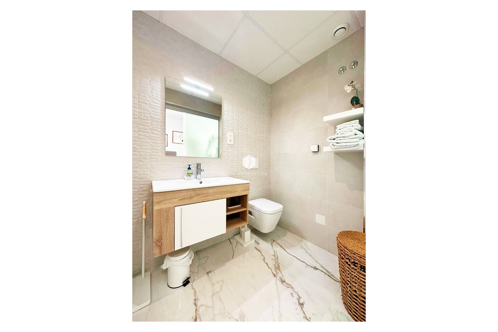 Segunda mano - Apartamento / piso -
Torrevieja - Costa Blanca