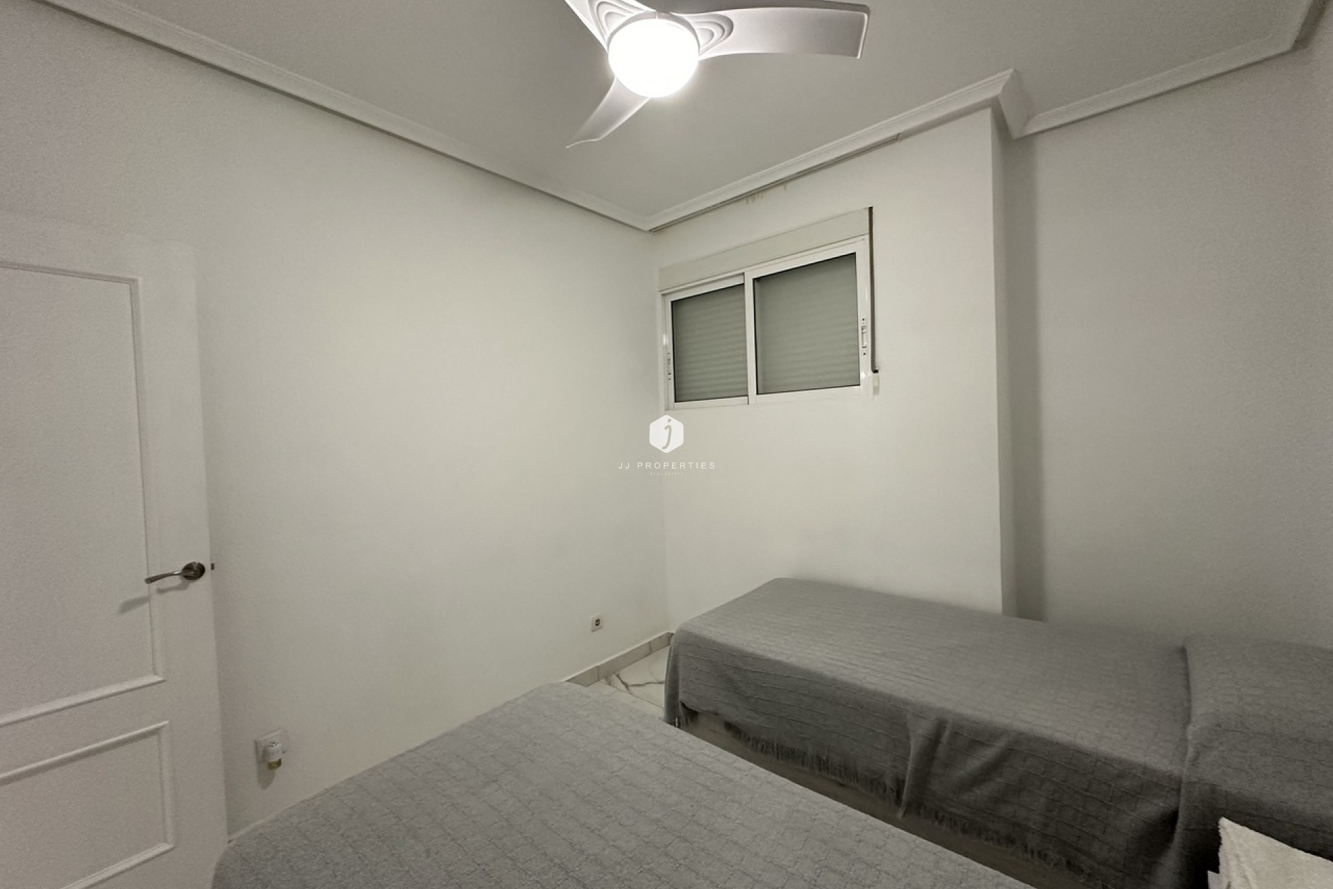 Segunda mano - Apartamento / piso -
Torrevieja - Costa Blanca