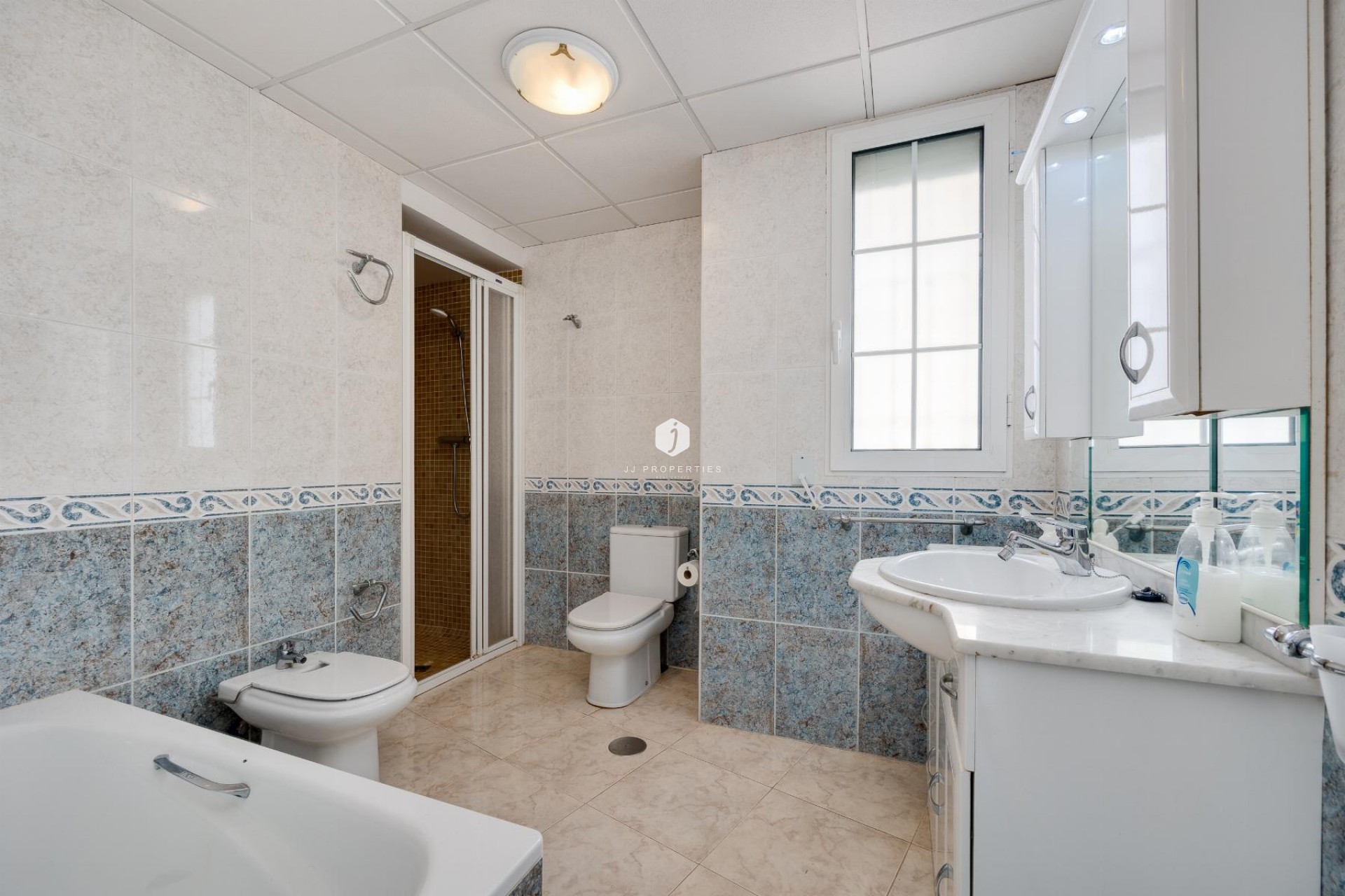 Segunda mano - Apartamento / piso -
Torrevieja - Costa Blanca