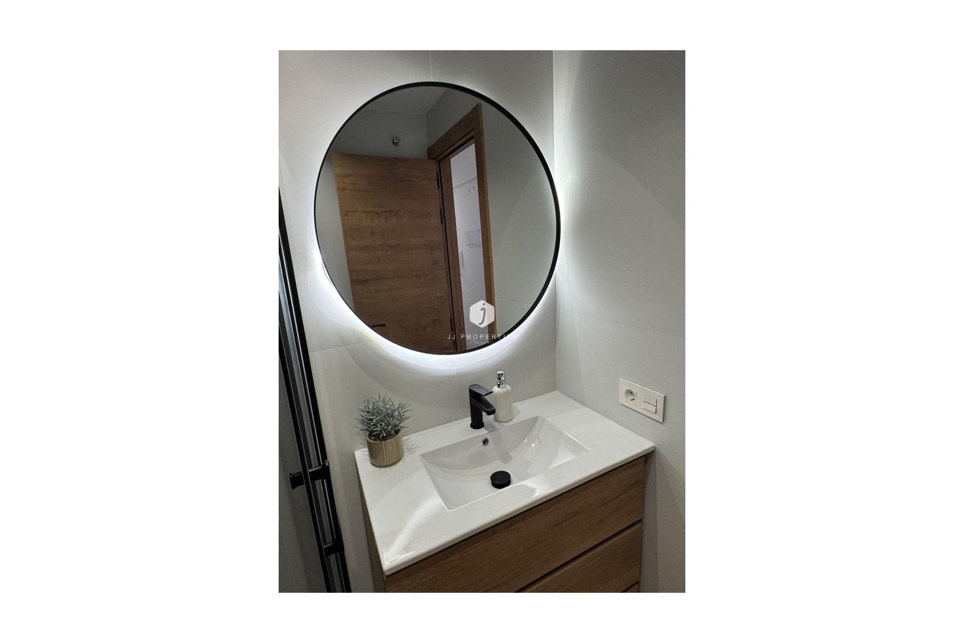 Segunda mano - Apartamento / piso -
Torrevieja - Costa Blanca