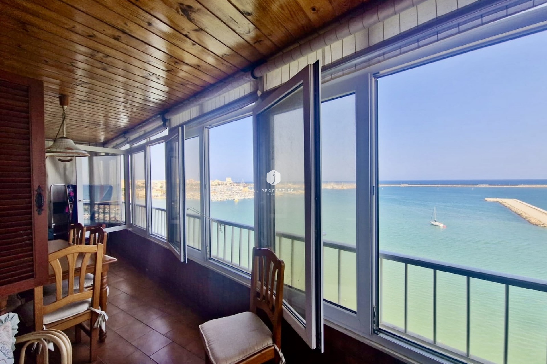 Segunda mano - Apartamento / piso -
Torrevieja - Costa Blanca