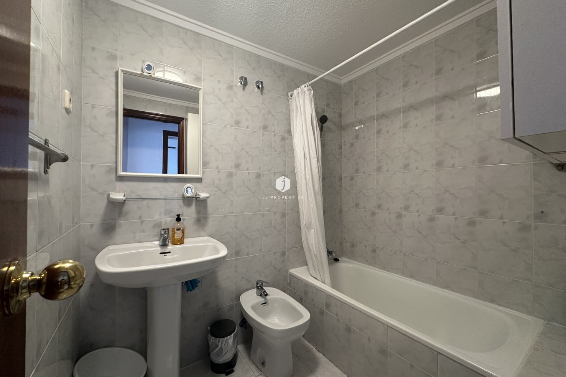 Segunda mano - Apartamento / piso -
Torrevieja - Costa Blanca