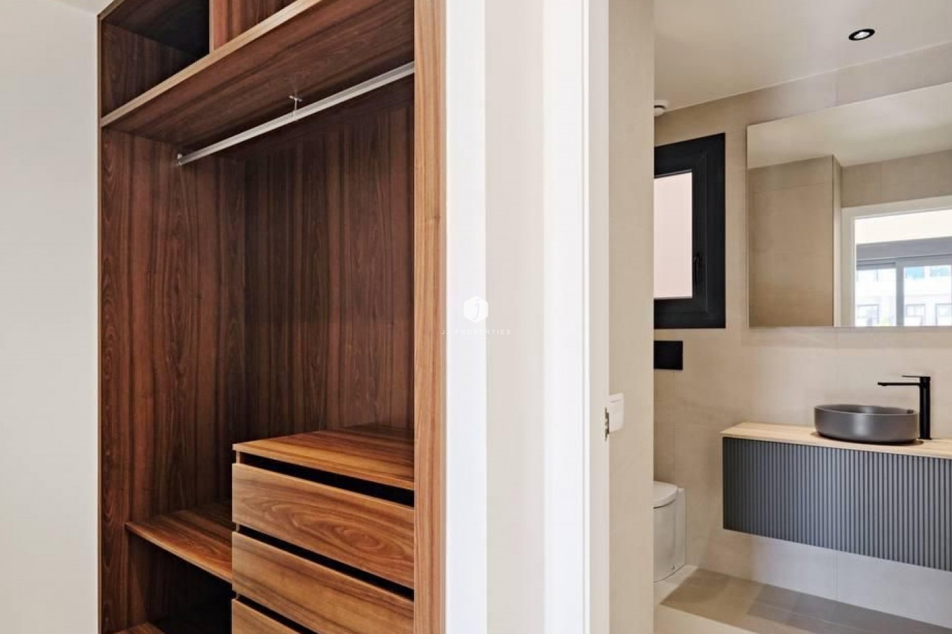 Segunda mano - Apartamento / piso -
Torrevieja - Costa Blanca