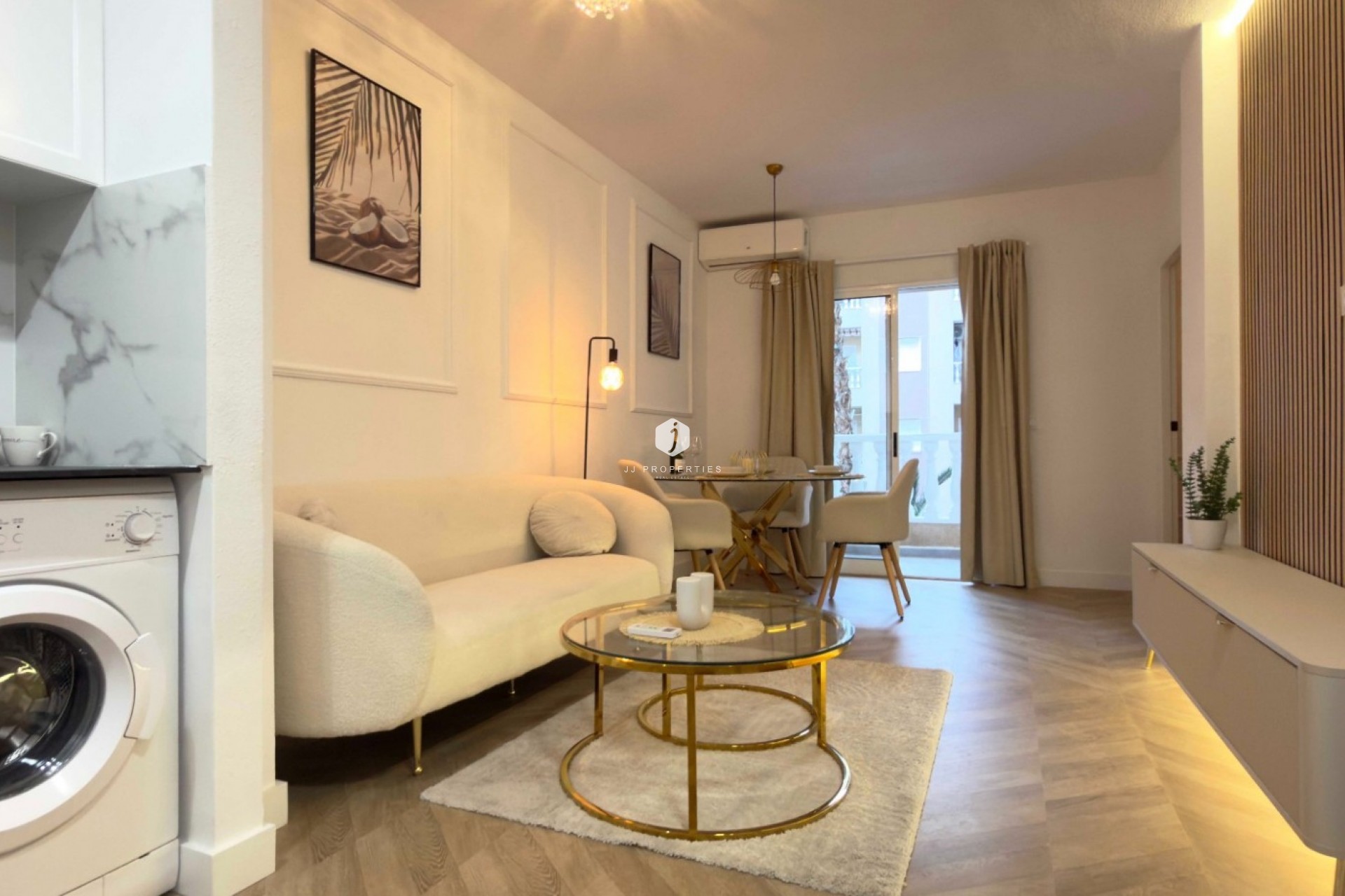 Segunda mano - Apartamento / piso -
Torrevieja - Costa Blanca