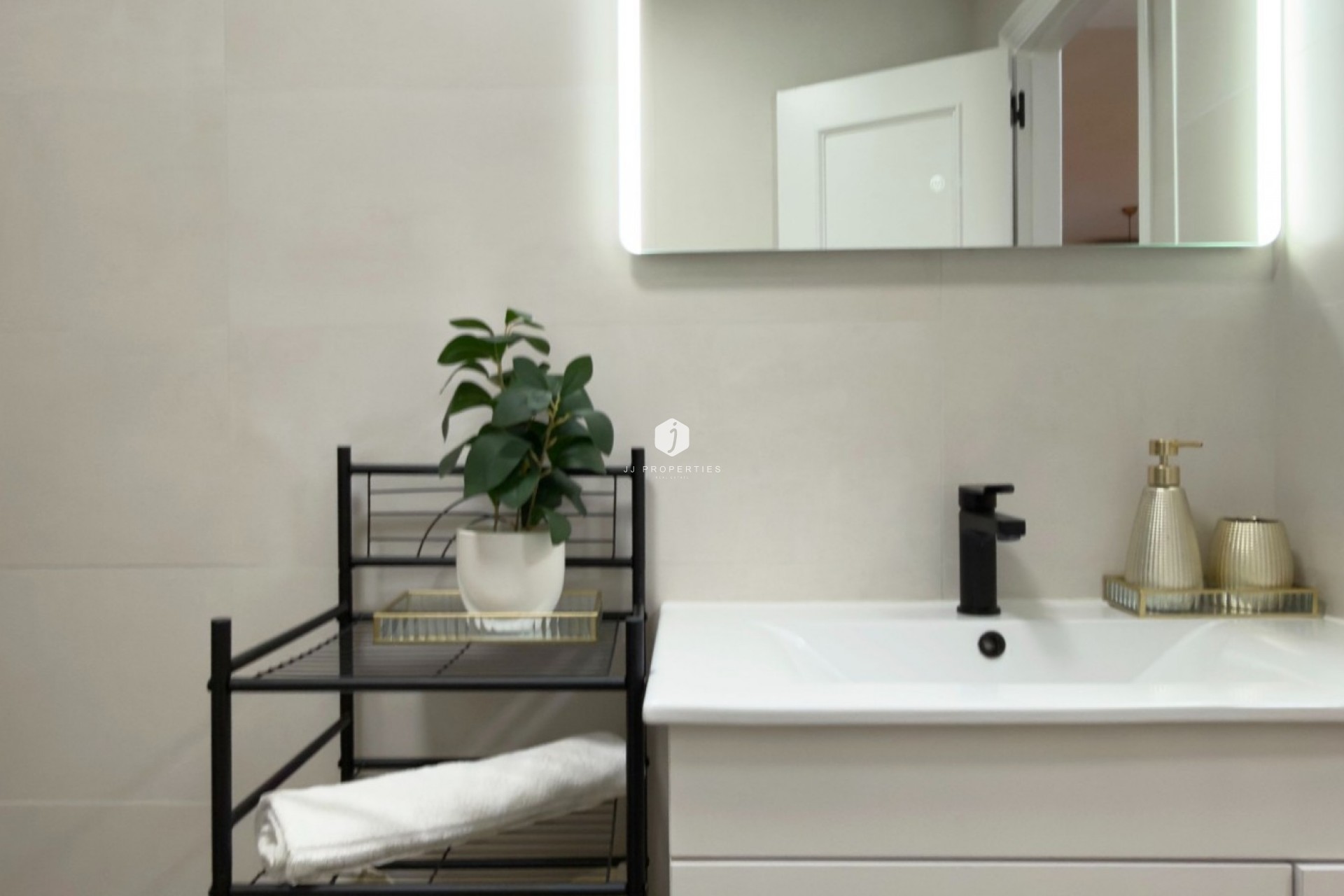 Segunda mano - Apartamento / piso -
Torrevieja - Costa Blanca