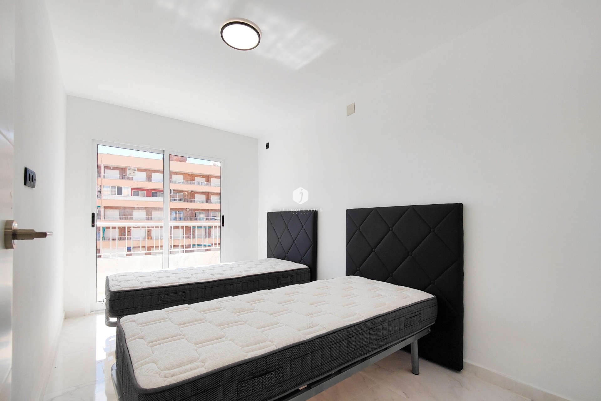 Segunda mano - Apartamento / piso -
Torrevieja - Costa Blanca