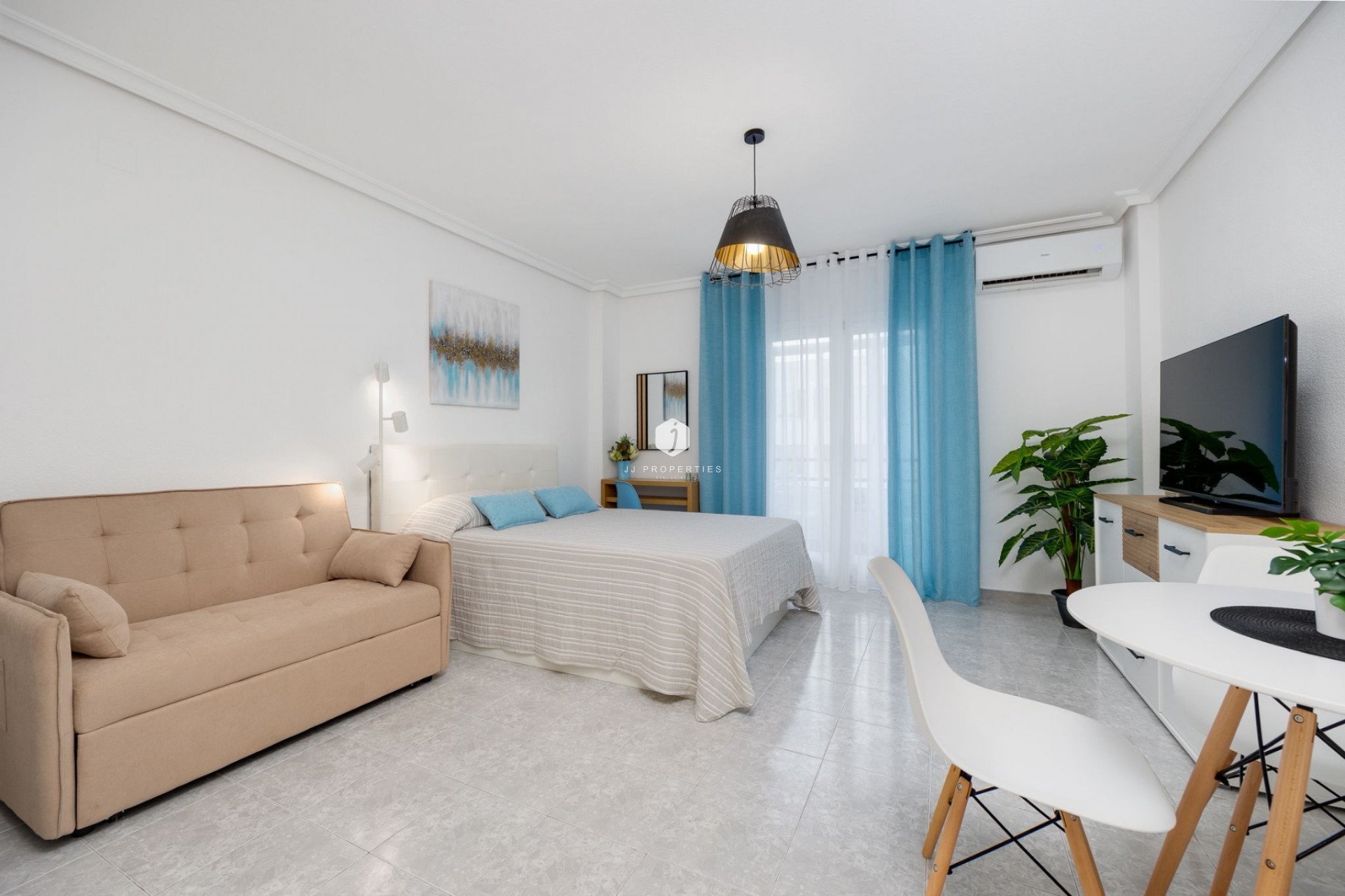 Segunda mano - Apartamento / piso -
Torrevieja - Costa Blanca