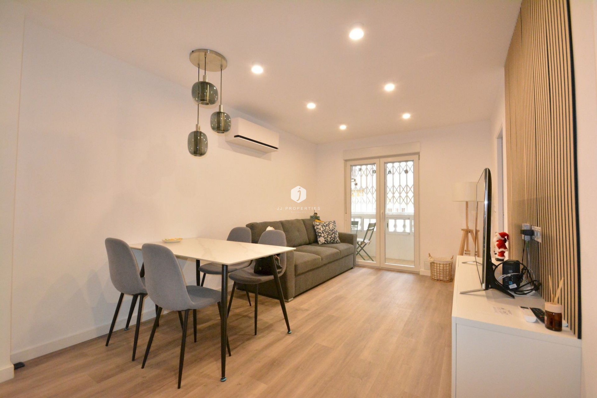 Segunda mano - Apartamento / piso -
Torrevieja - Costa Blanca