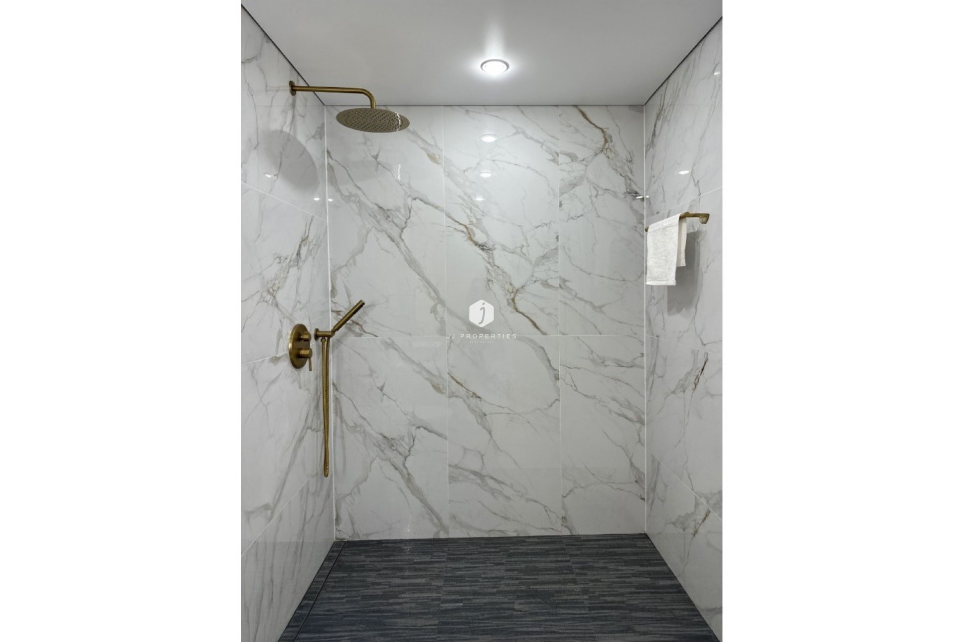 Segunda mano - Apartamento / piso -
Torrevieja - Costa Blanca