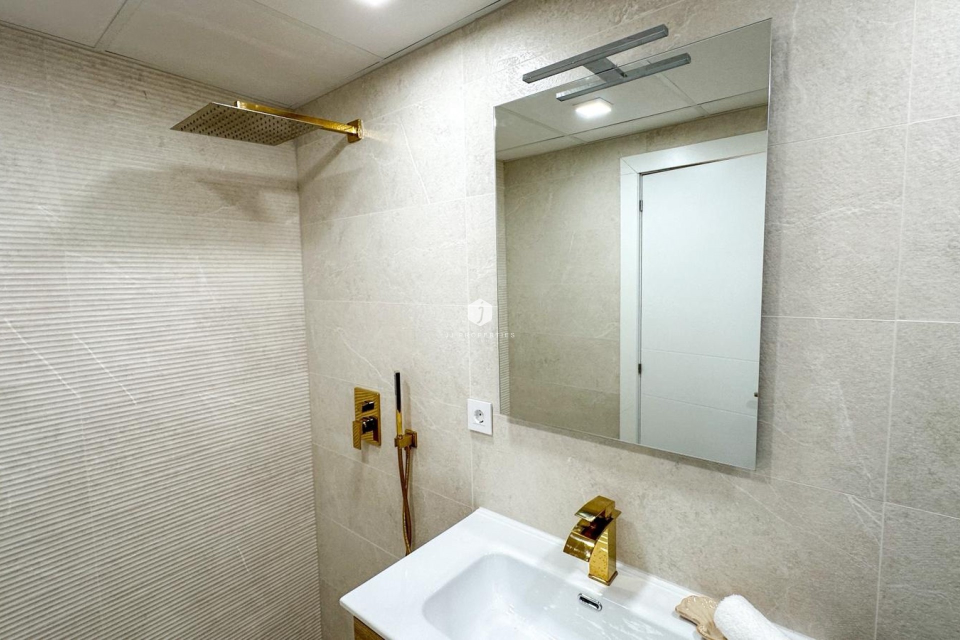 Segunda mano - Apartamento / piso -
Torrevieja - Costa Blanca