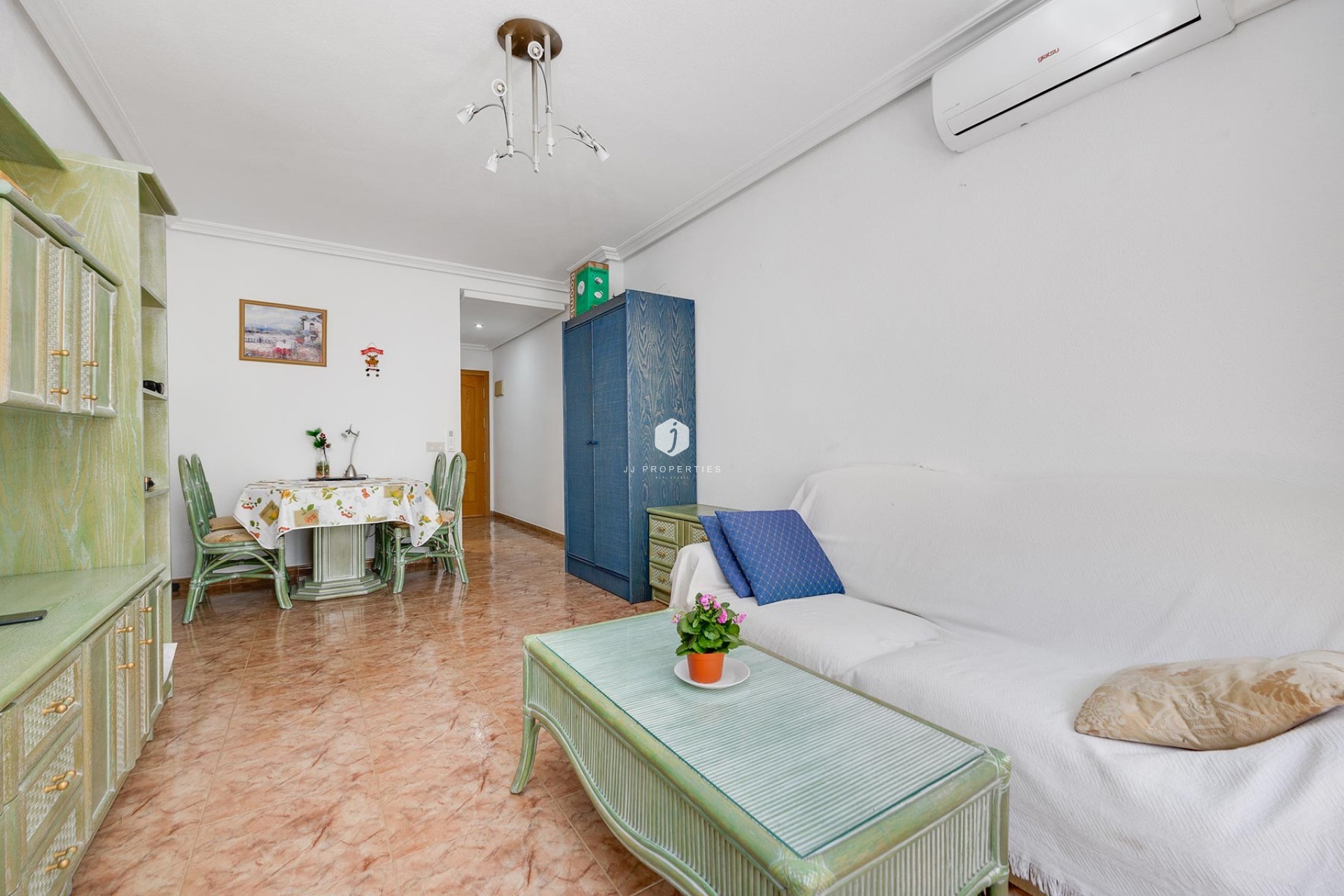 Segunda mano - Apartamento / piso -
Torrevieja - Costa Blanca
