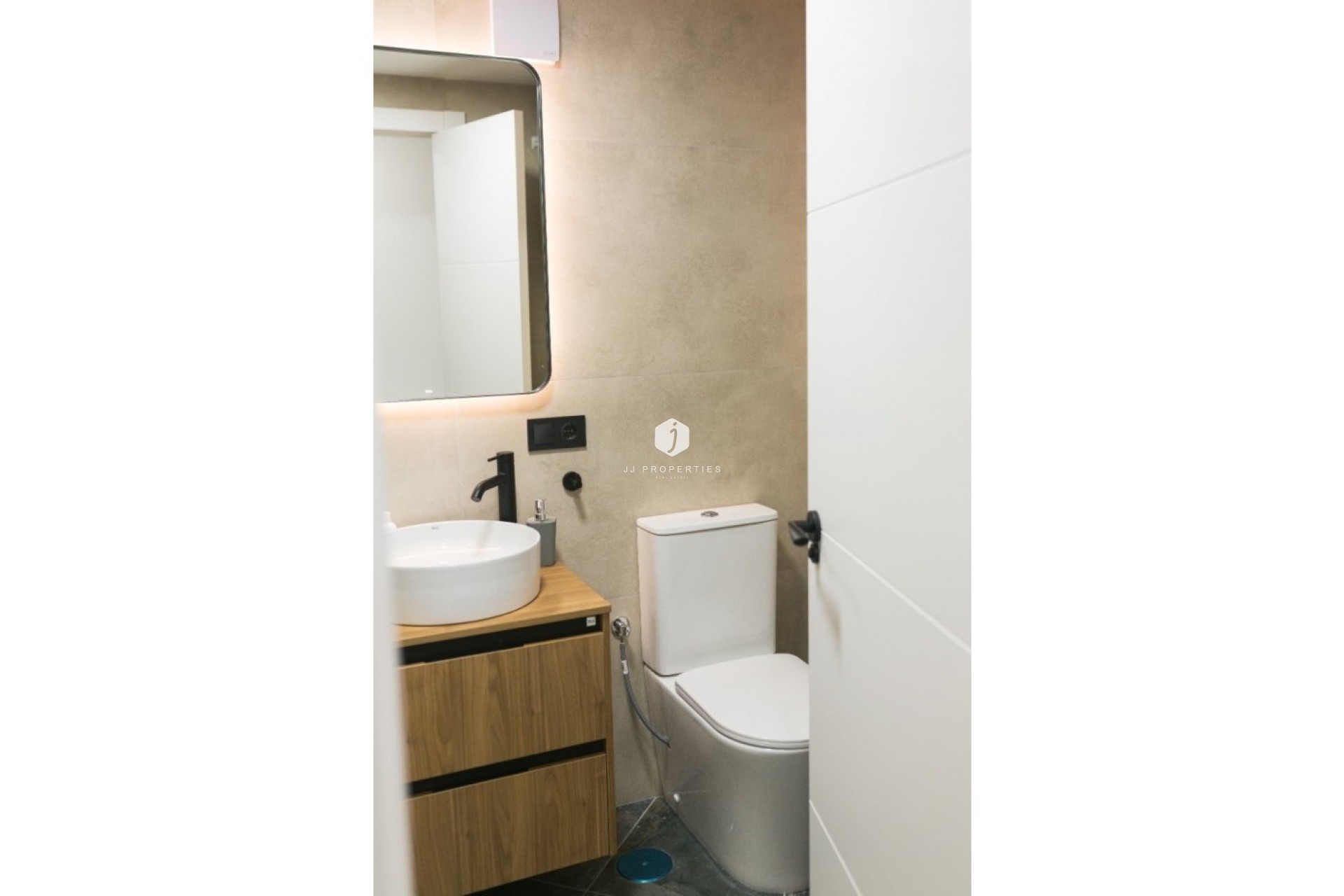 Segunda mano - Apartamento / piso -
Torrevieja - Costa Blanca