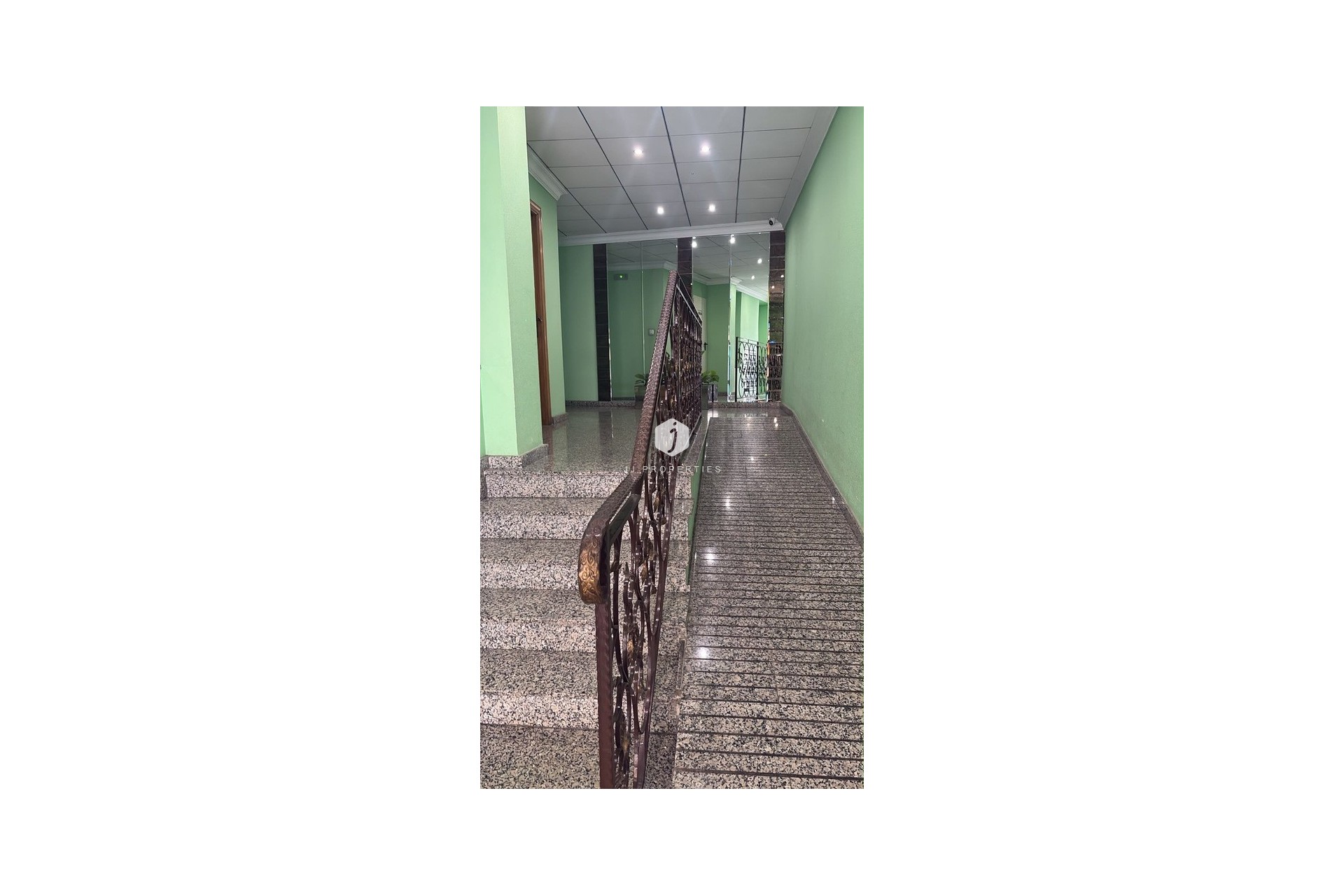 Segunda mano - Apartamento / piso -
Torrevieja - Costa Blanca