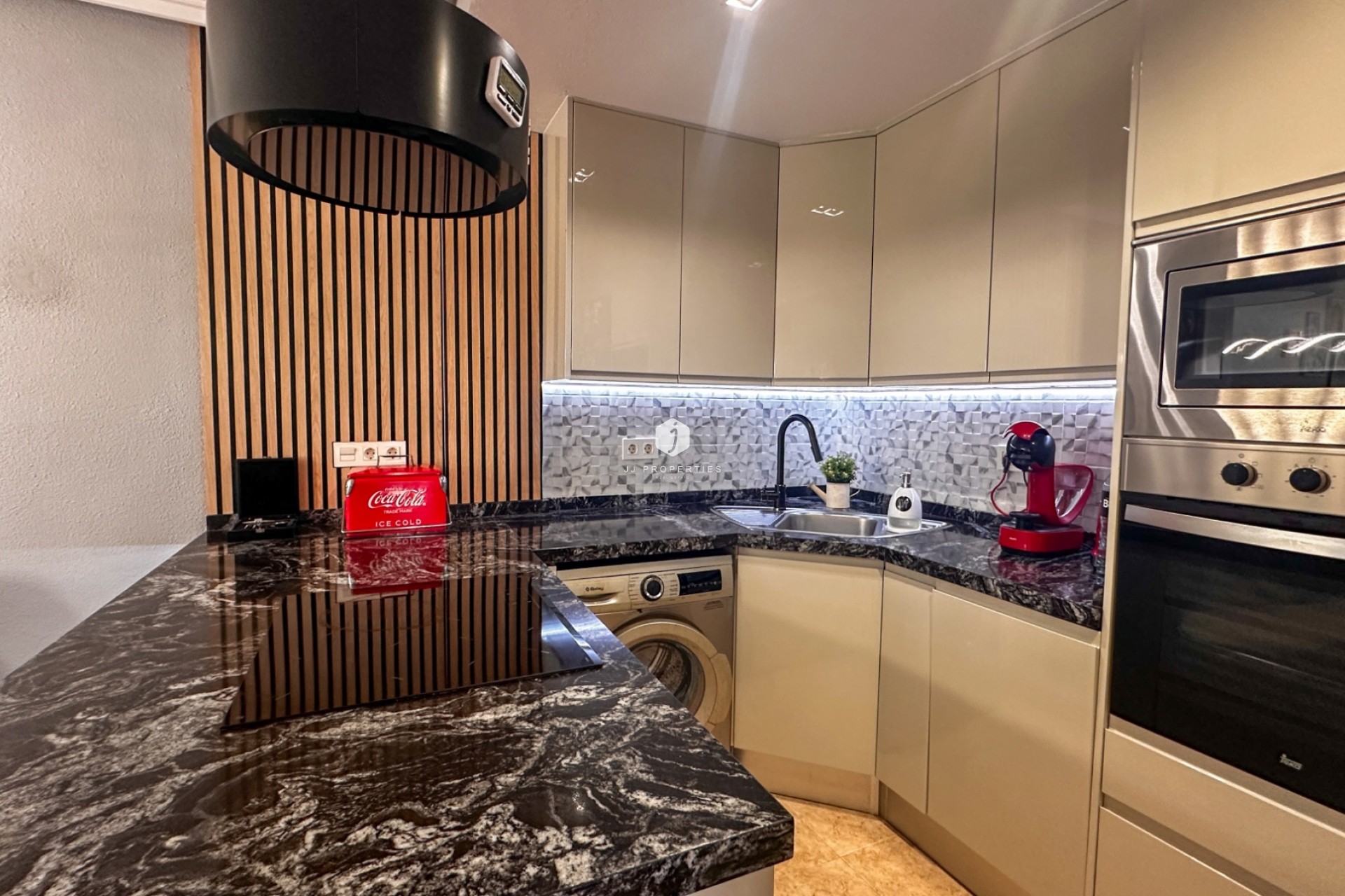 Segunda mano - Apartamento / piso -
Torrevieja - Costa Blanca