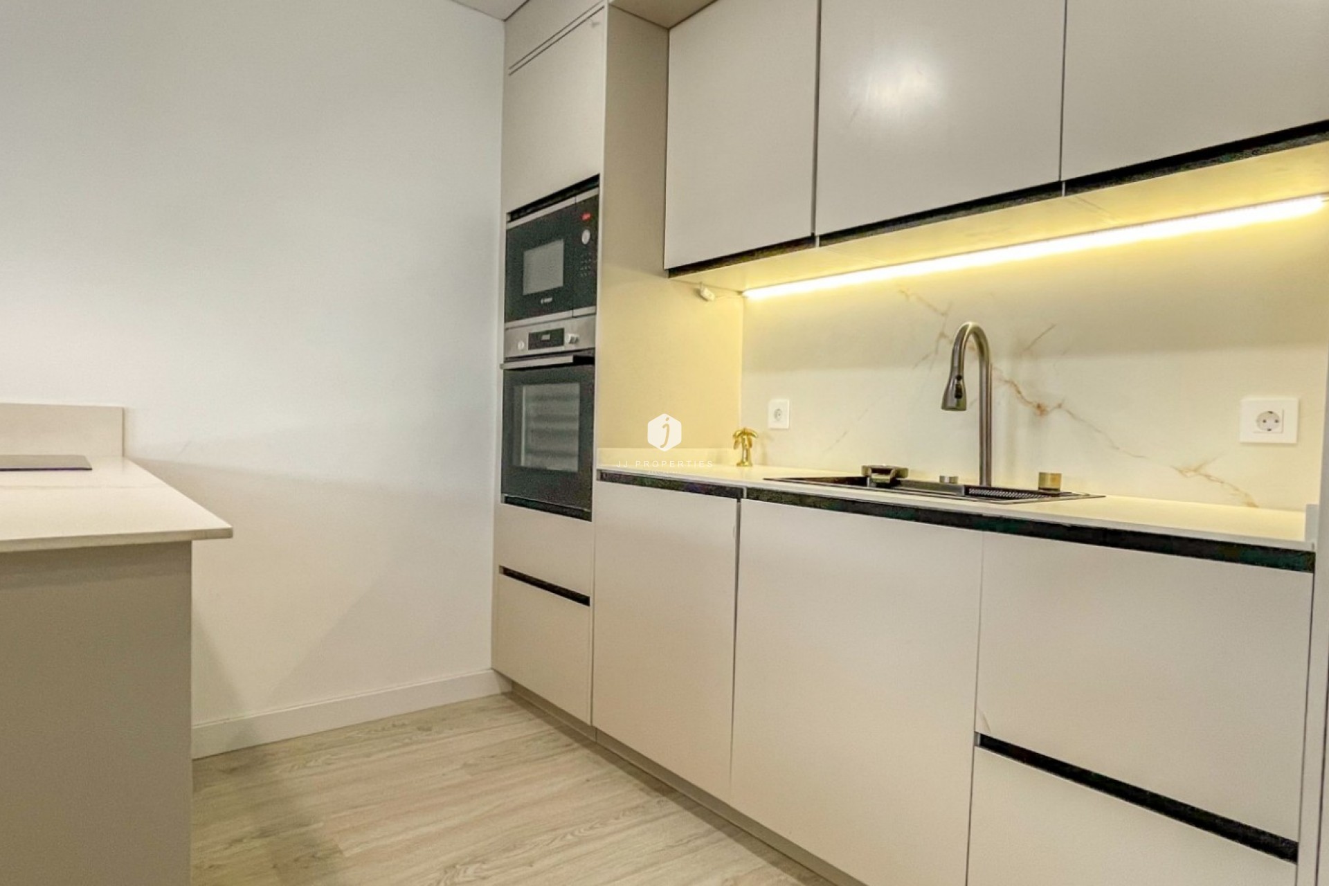 Segunda mano - Apartamento / piso -
Torrevieja - Costa Blanca